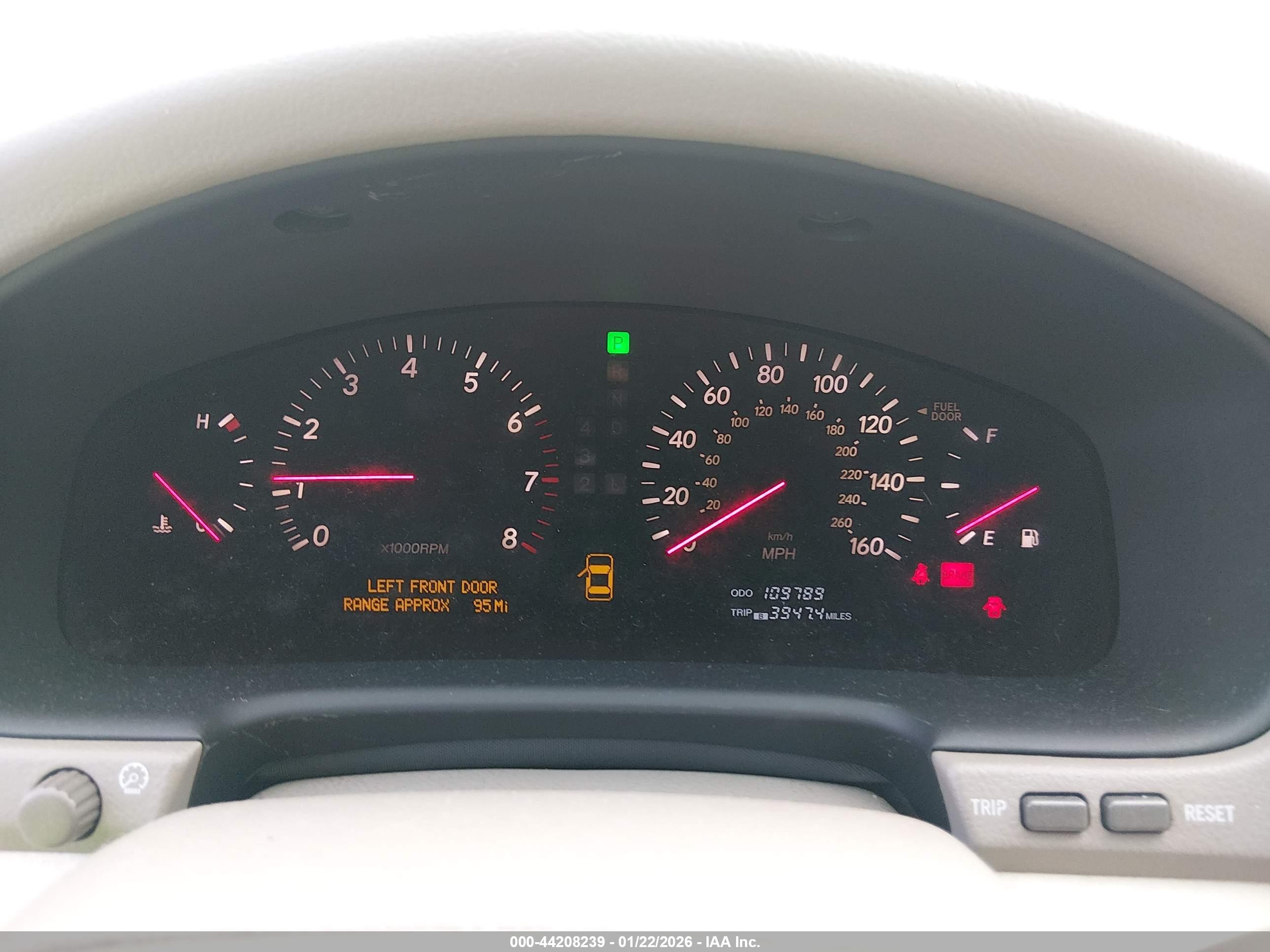 LEXUS LS image 7