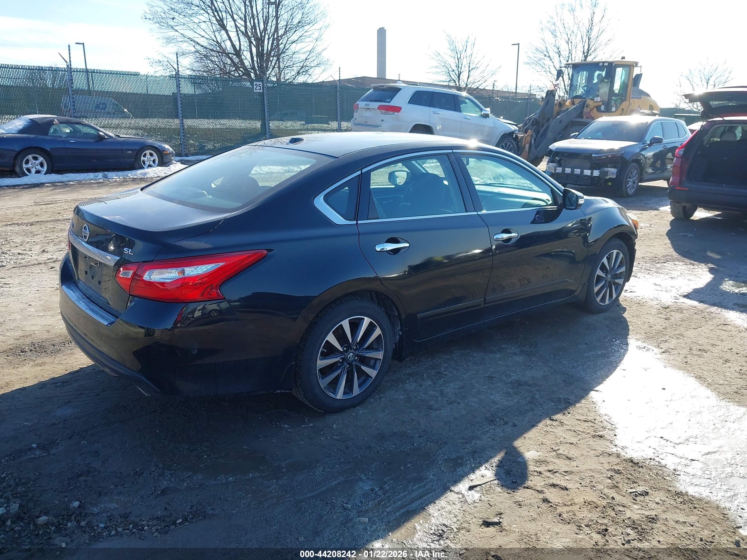 NISSAN ALTIMA image 4