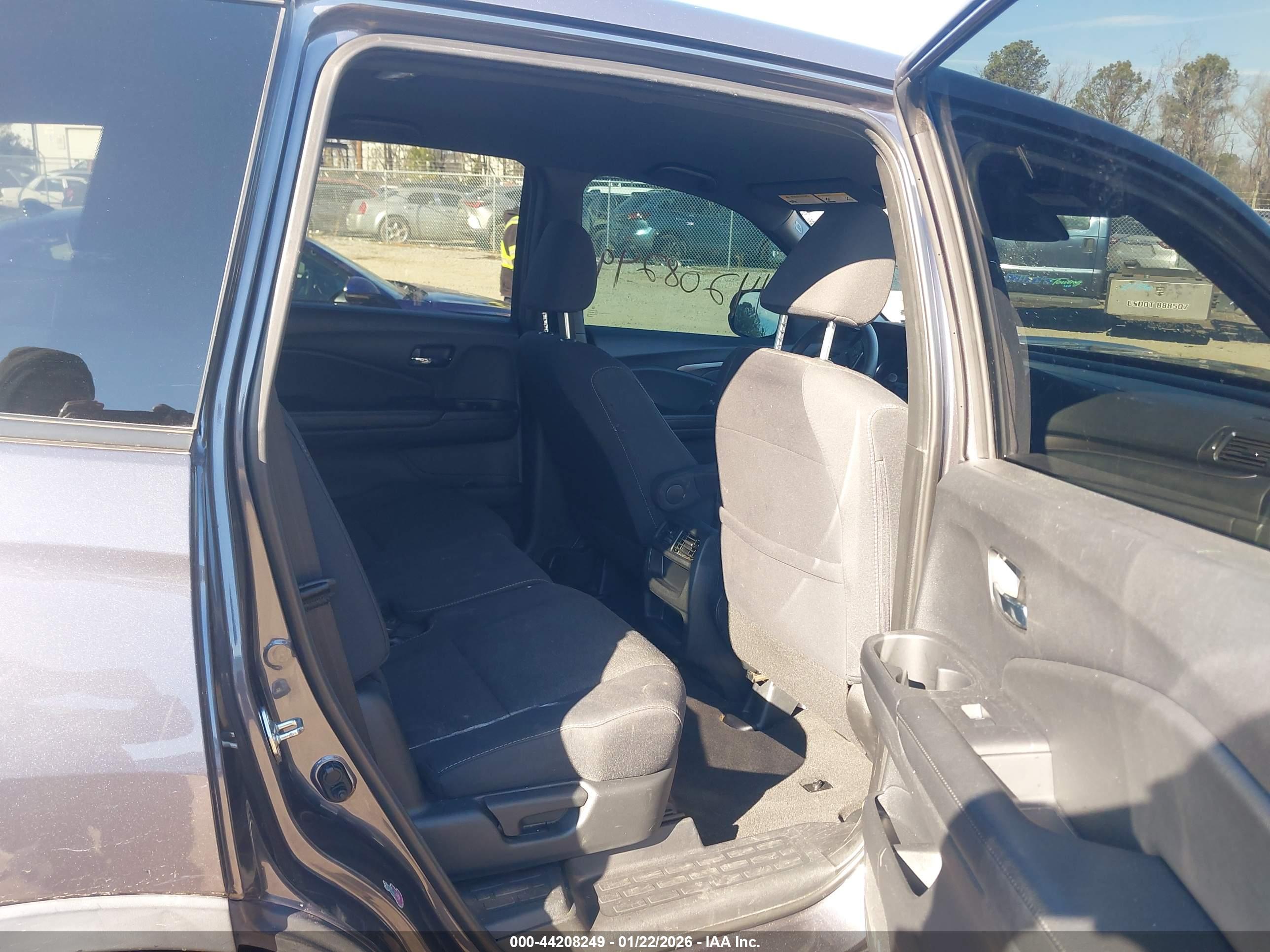HONDA PASSPORT image 8
