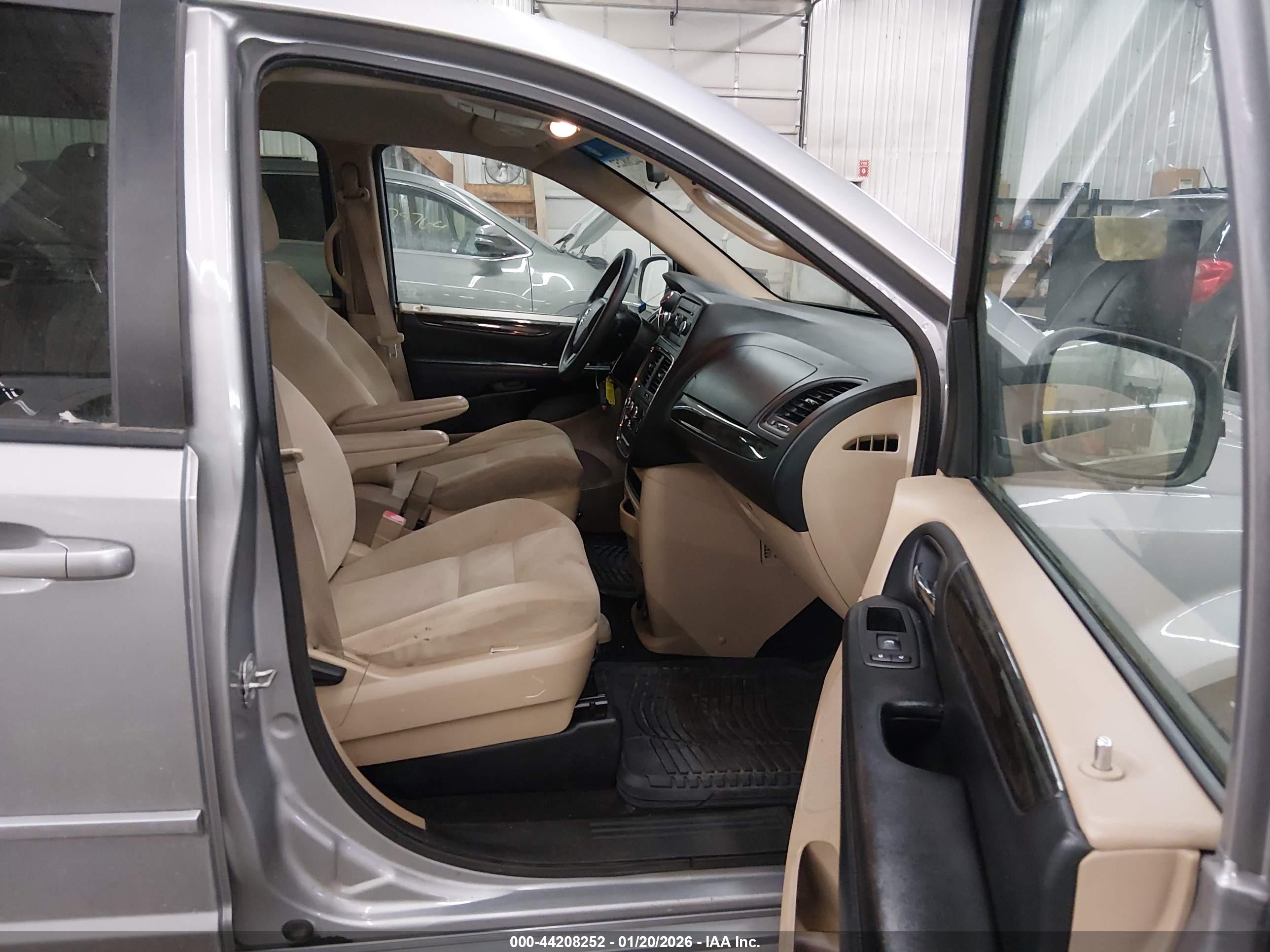 DODGE GRAND image 5