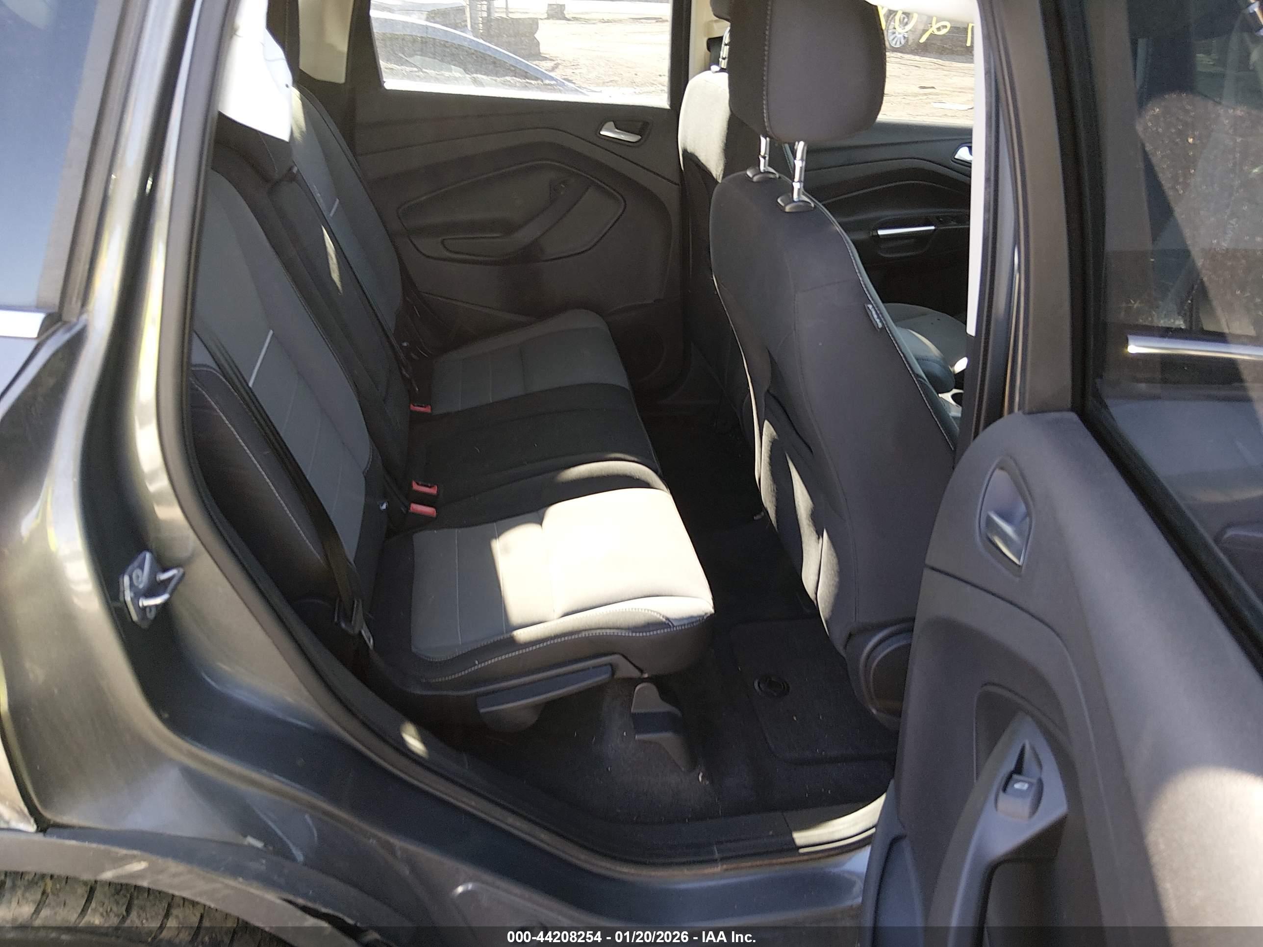 FORD ESCAPE image 8