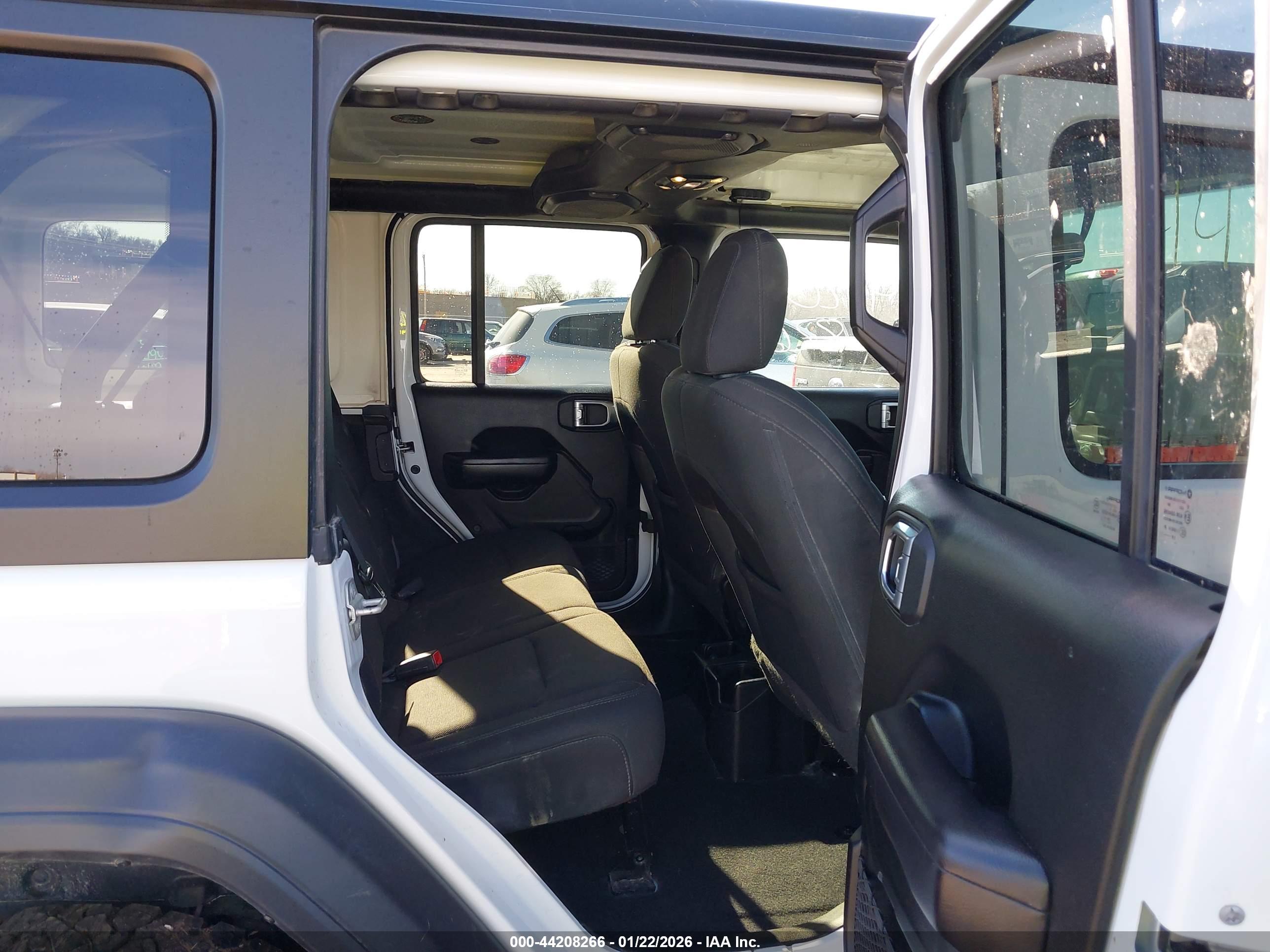 JEEP WRANGLER image 8