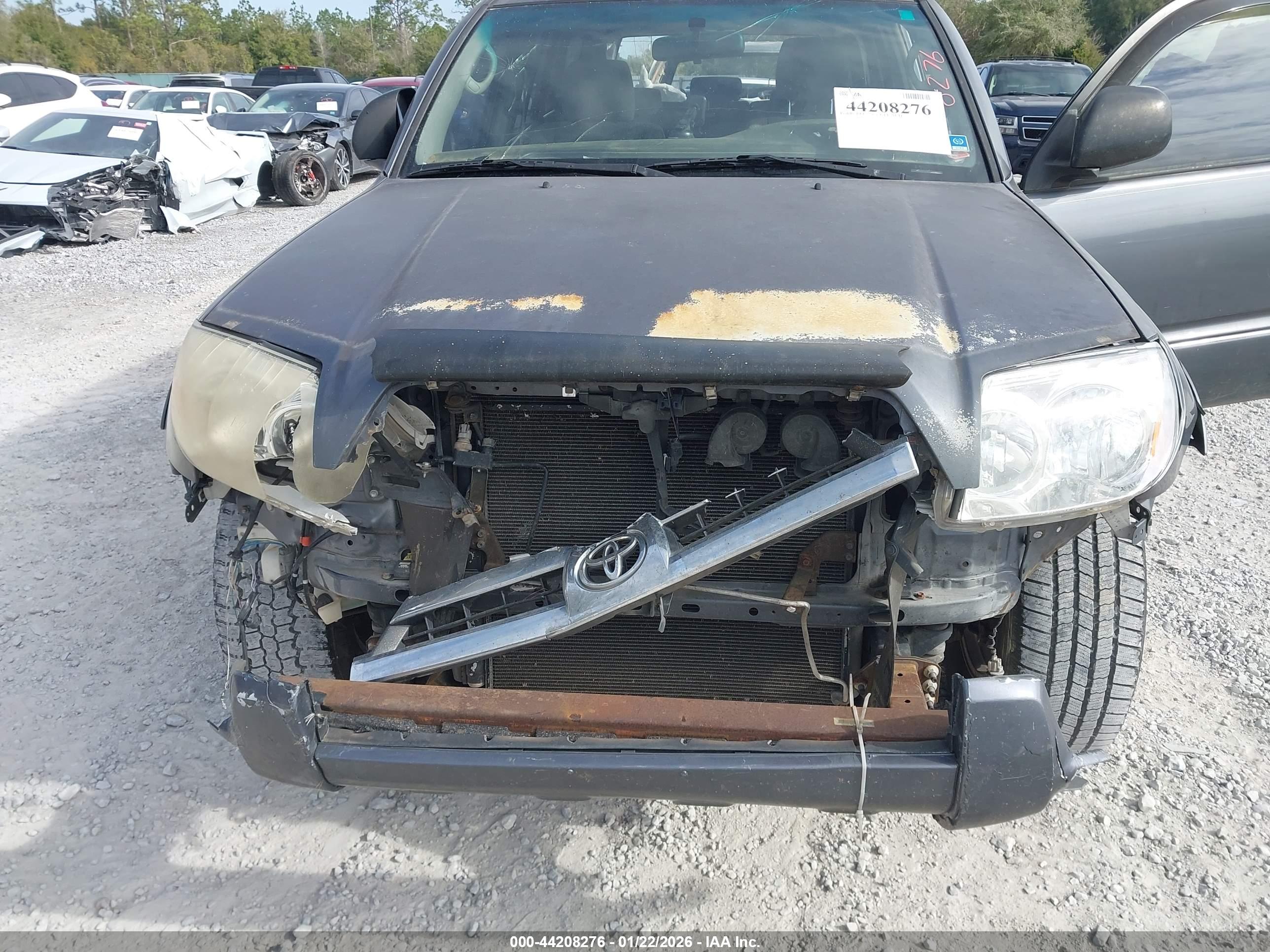 TOYOTA 4RUNNER image 6