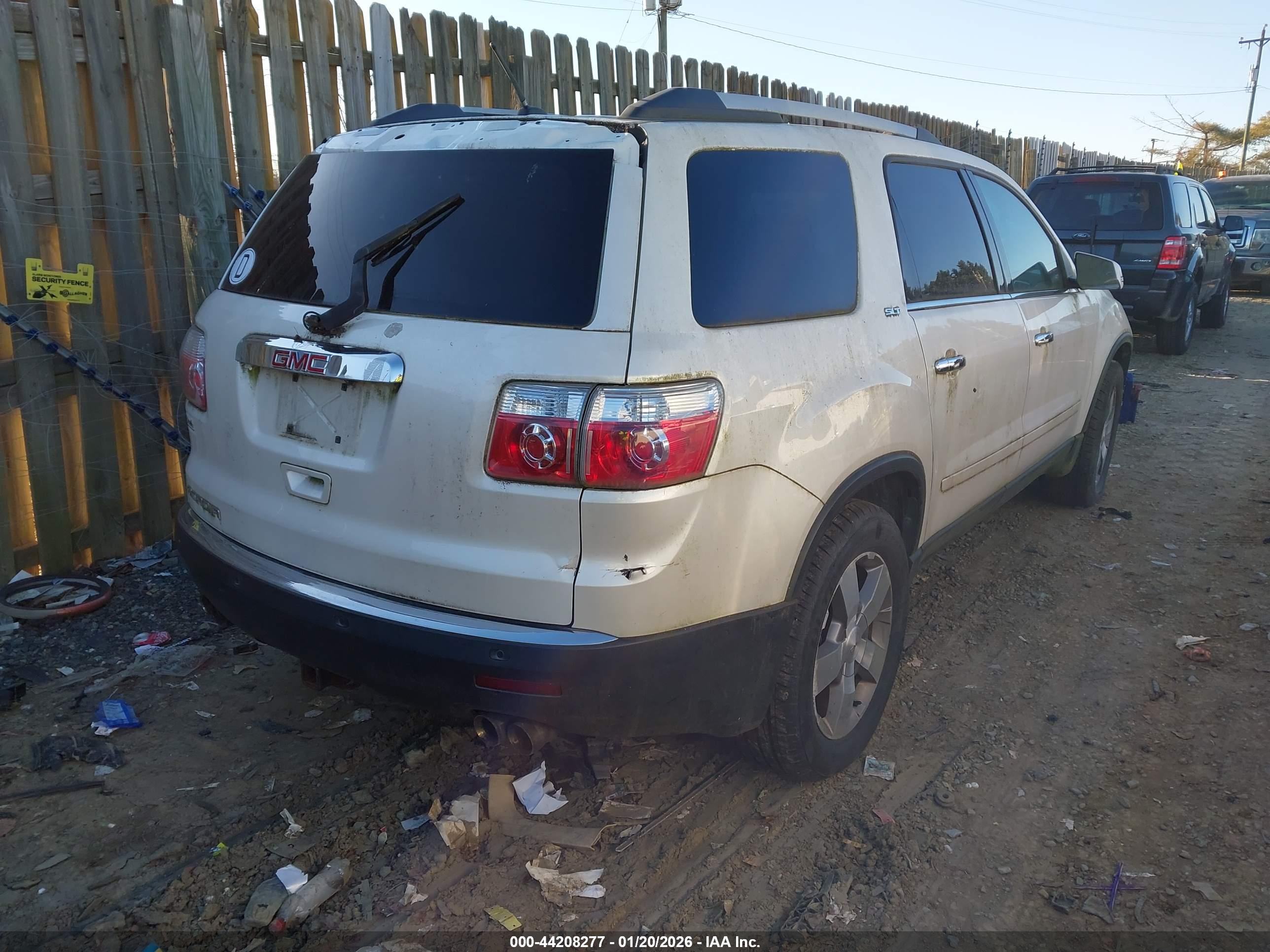 GMC ACADIA image 4