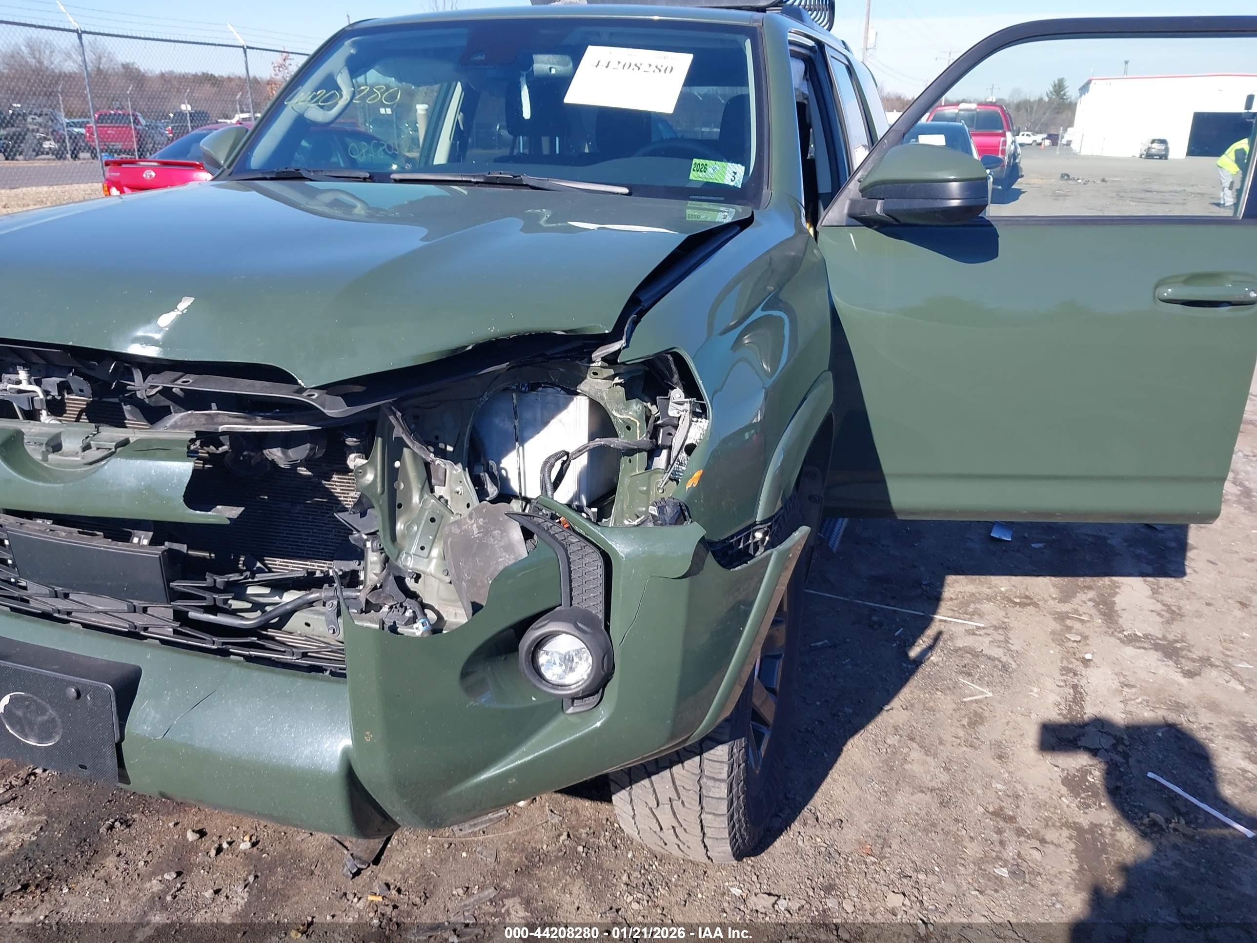 TOYOTA 4RUNNER image 6
