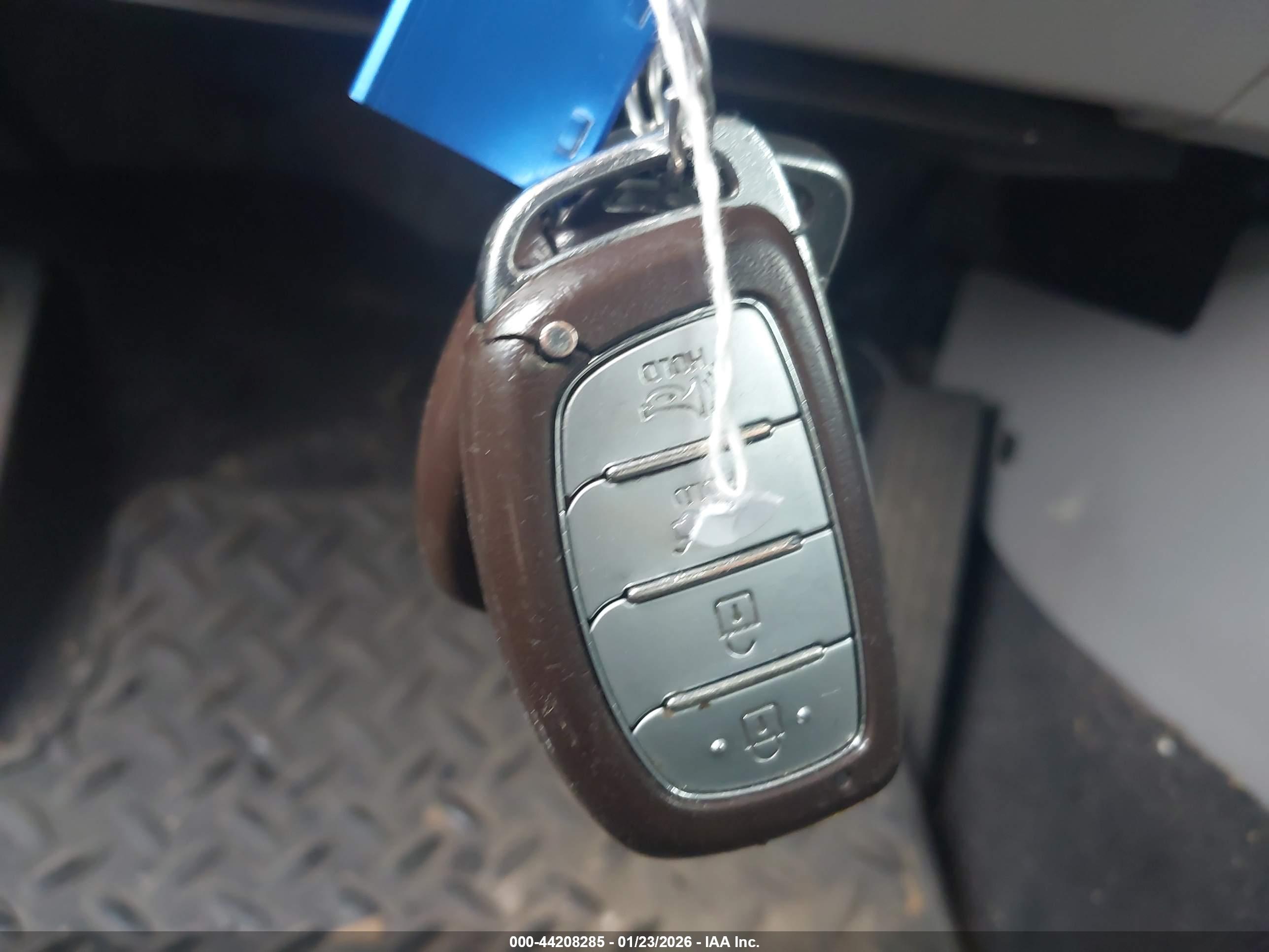 HYUNDAI SONATA image 11