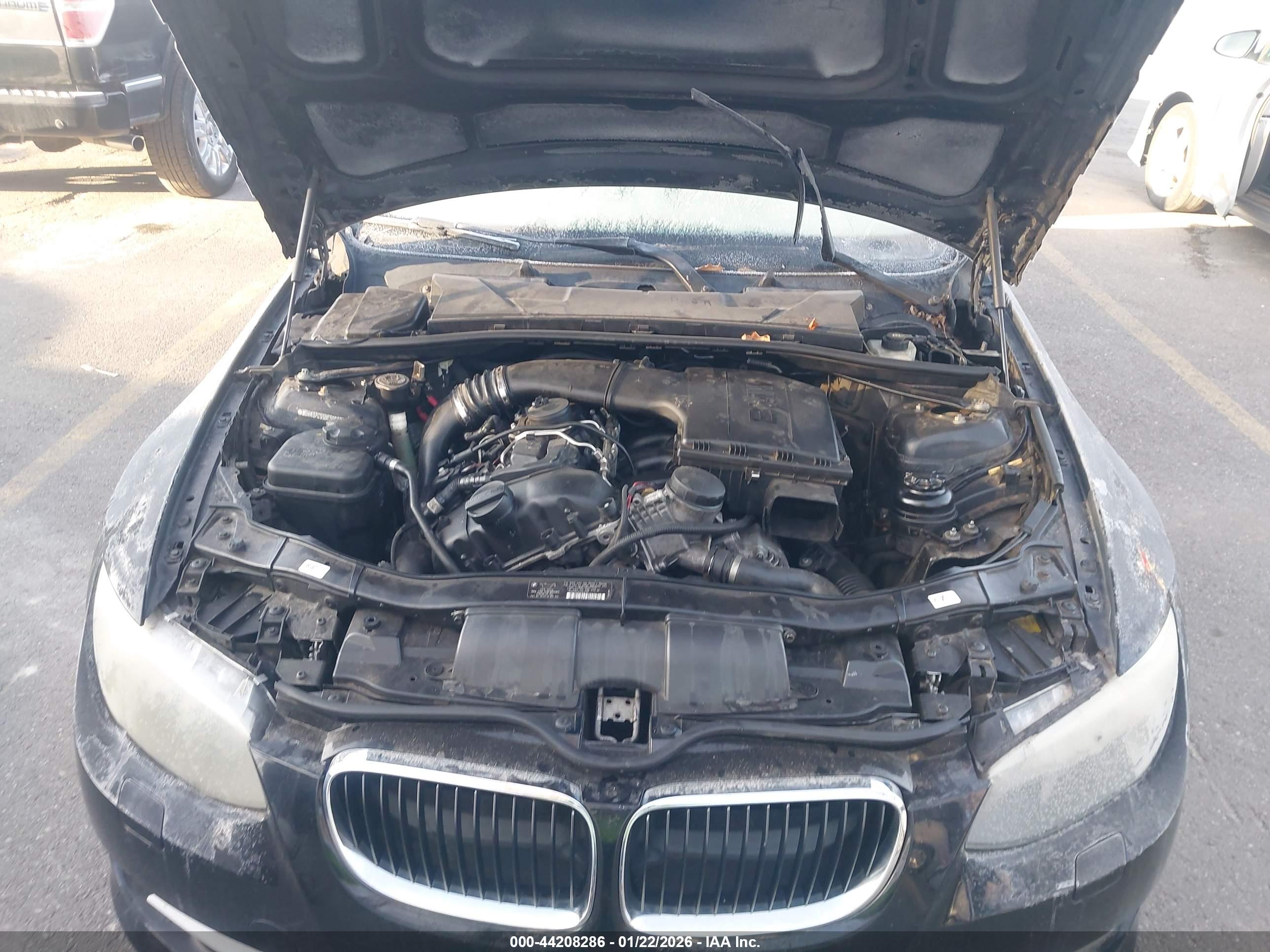 BMW 335I image 10