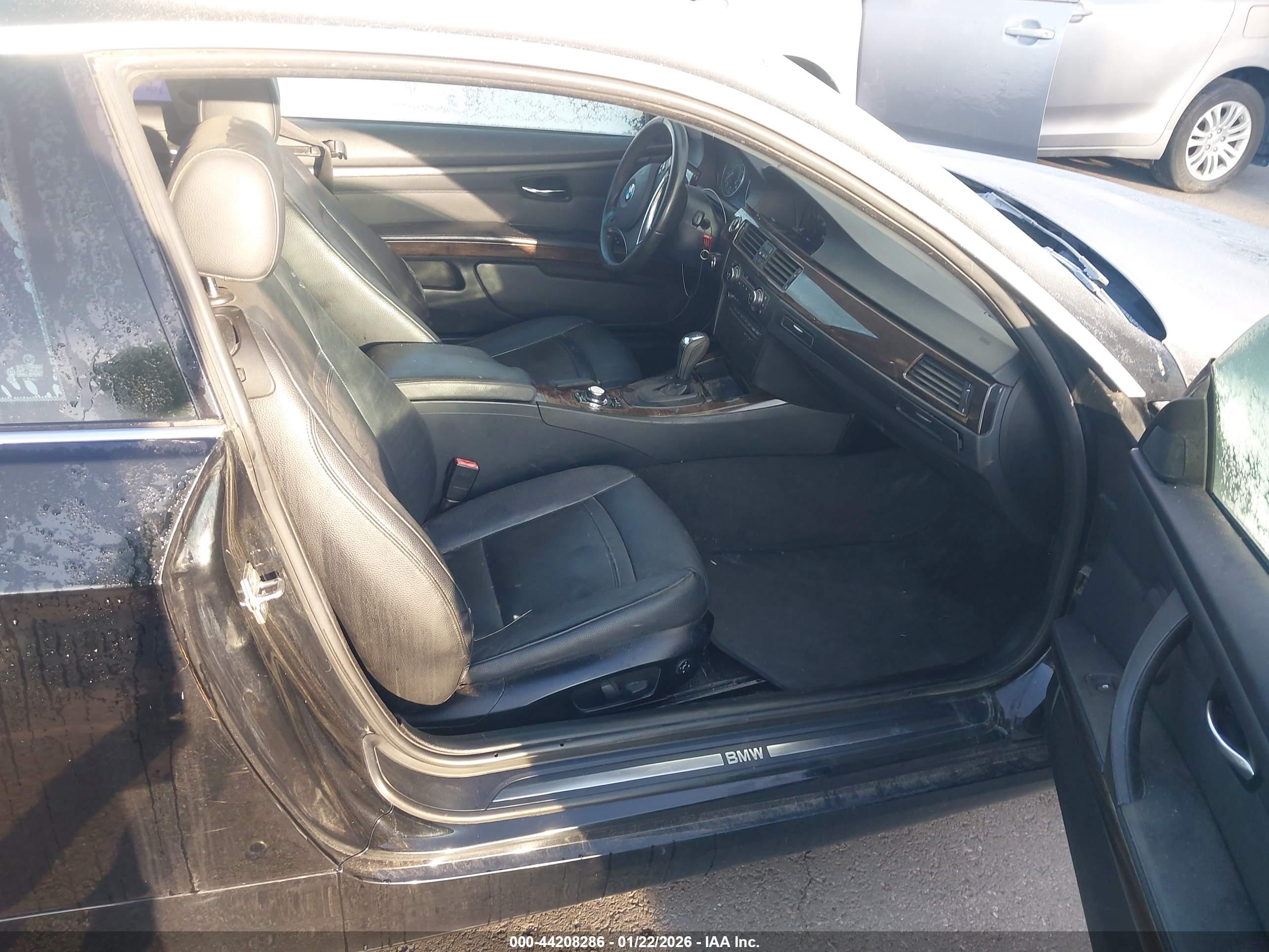 BMW 335I image 5