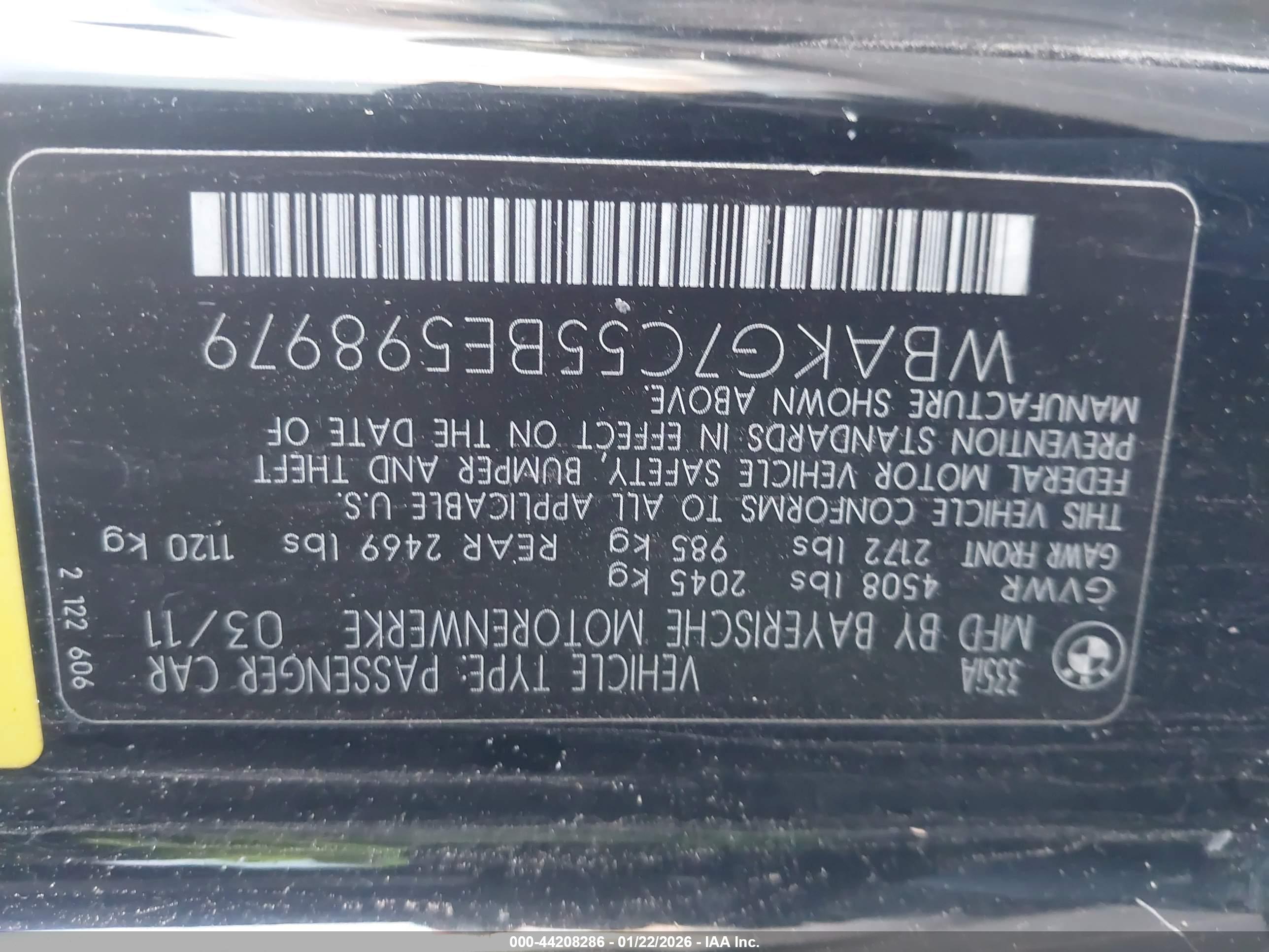 BMW 335I image 9