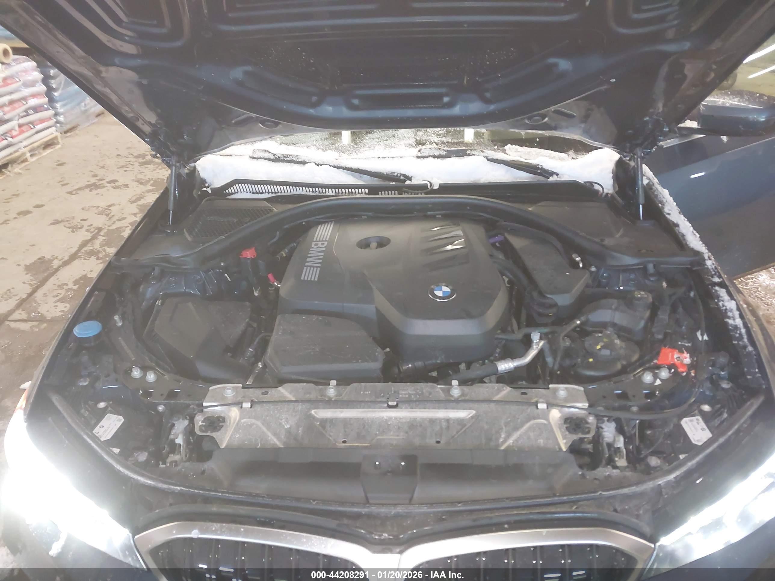 BMW 330I image 10