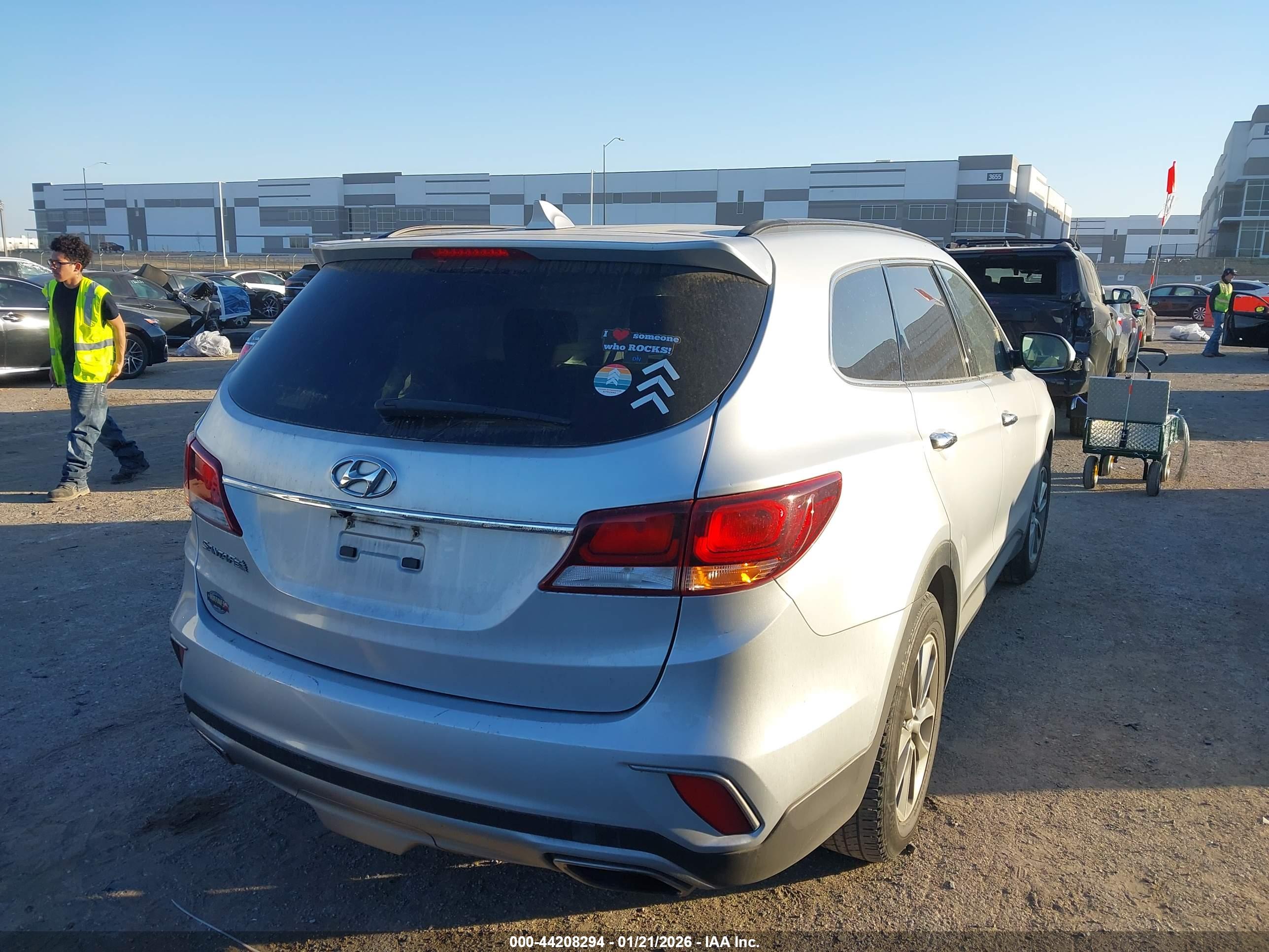 HYUNDAI SANTA image 4