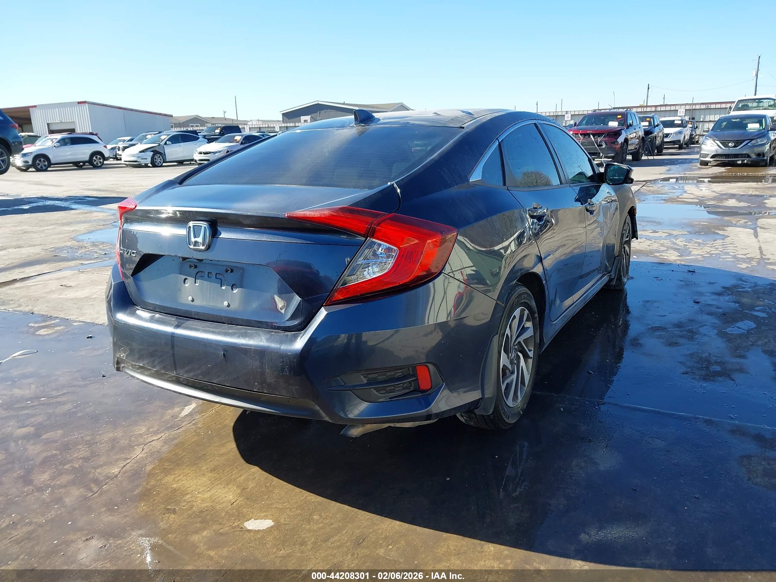 HONDA CIVIC image 4
