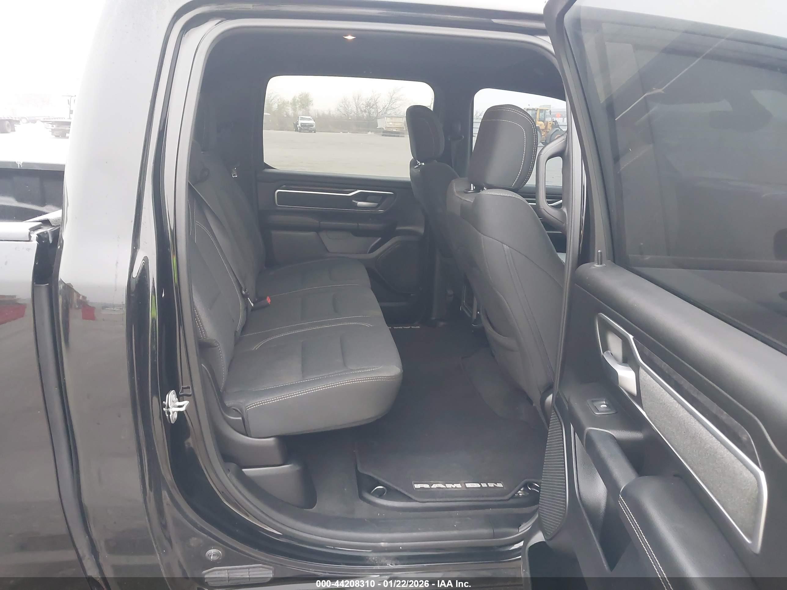 RAM 1500 image 8