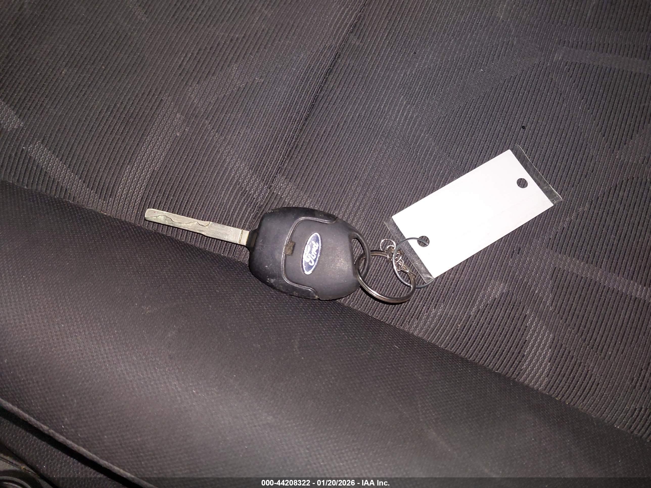 FORD FIESTA image 11