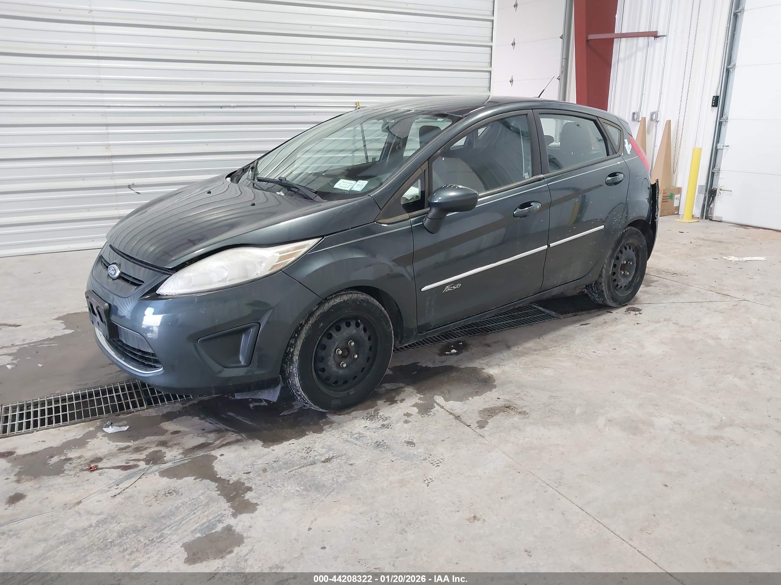 FORD FIESTA image 2