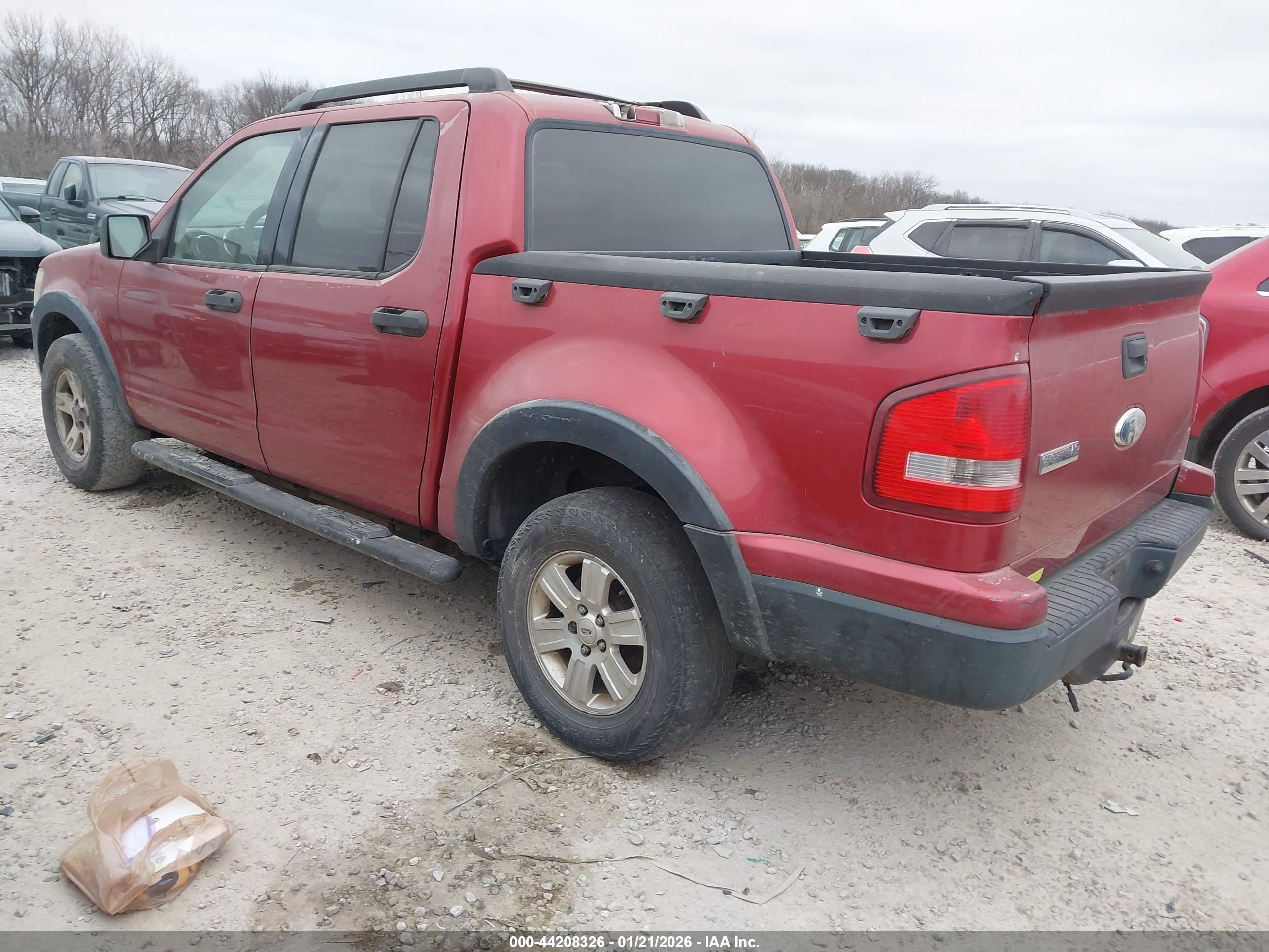 FORD EXPLORER image 3