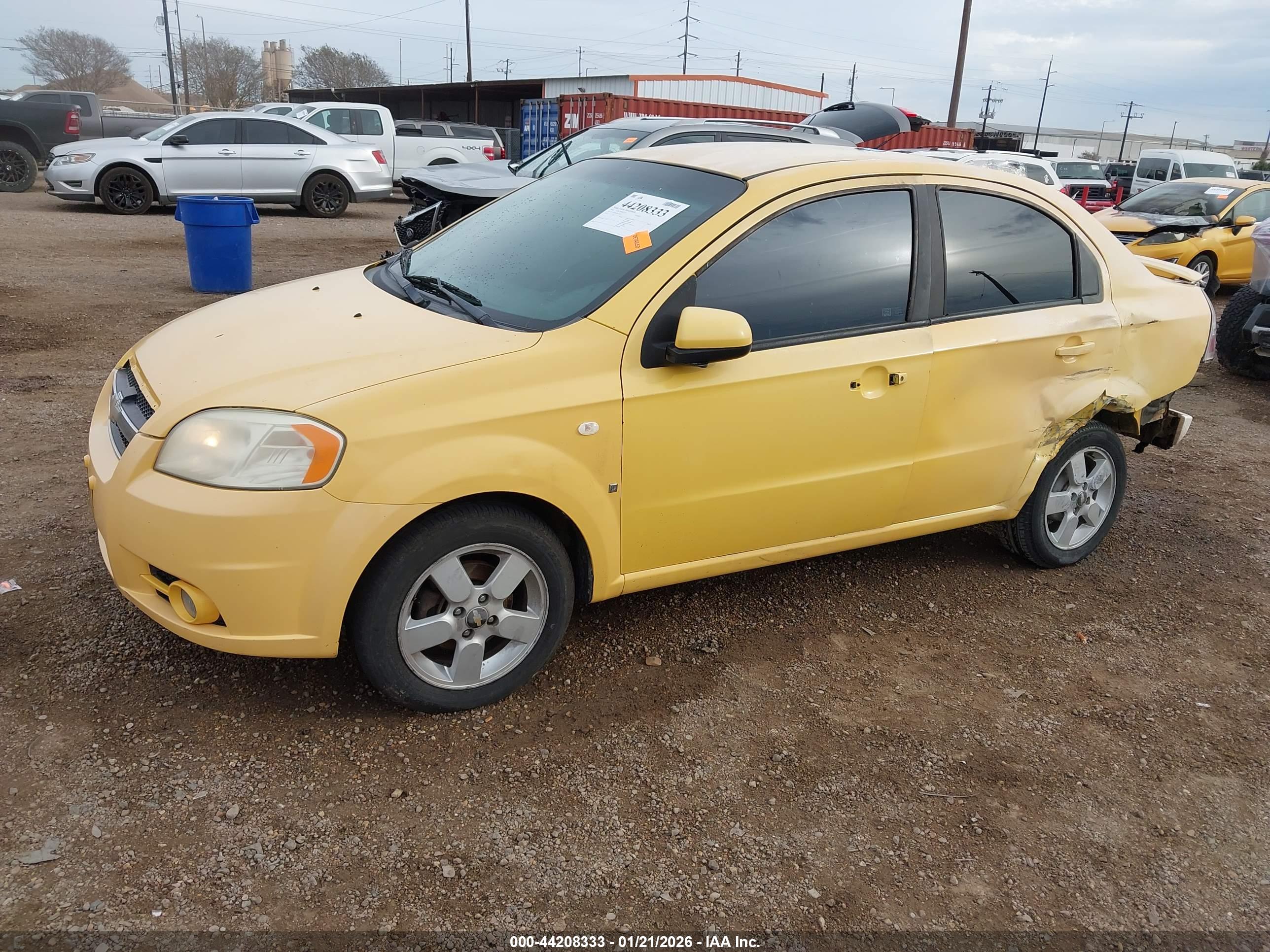 CHEVROLET AVEO image 2