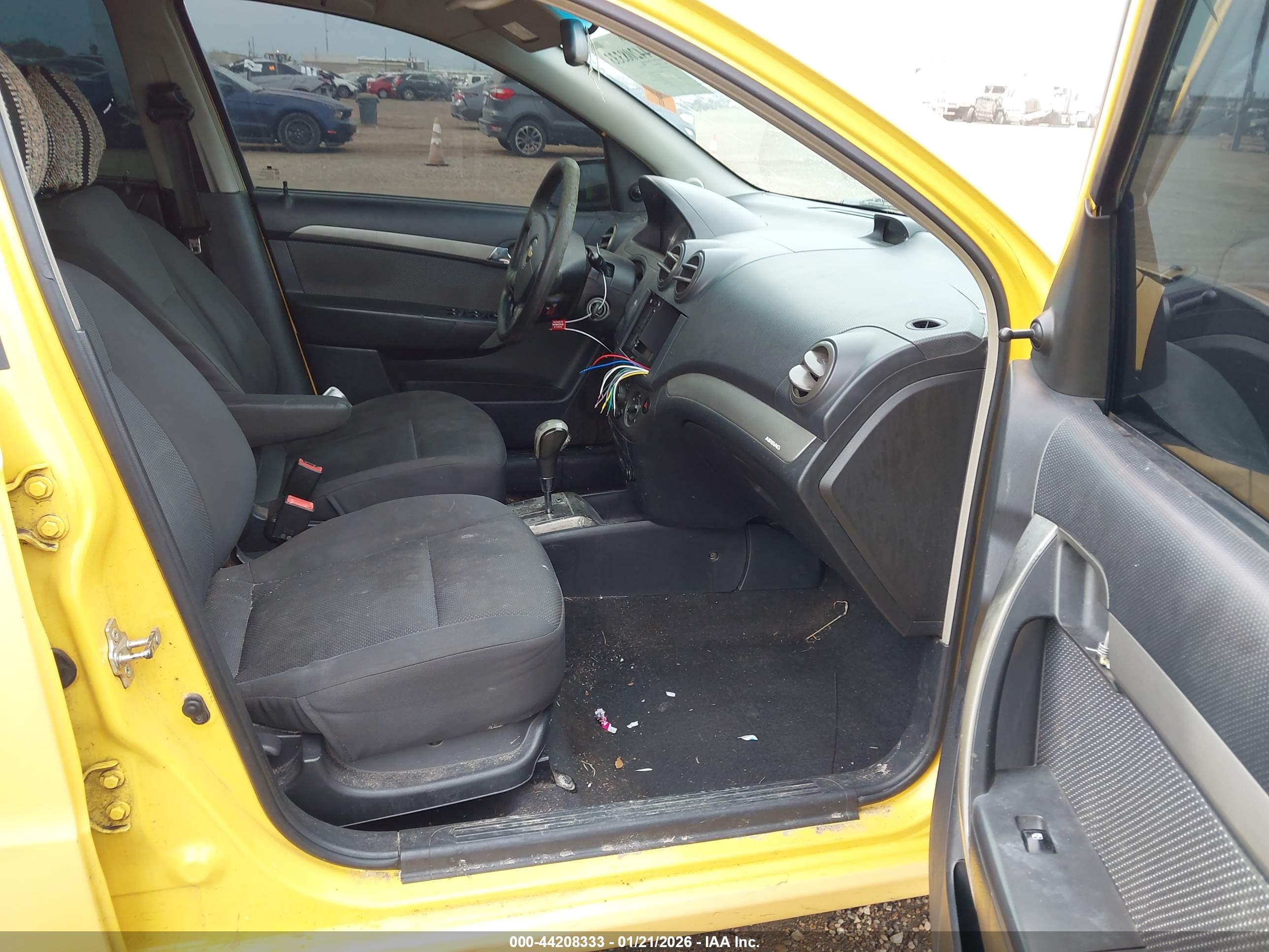 CHEVROLET AVEO image 5