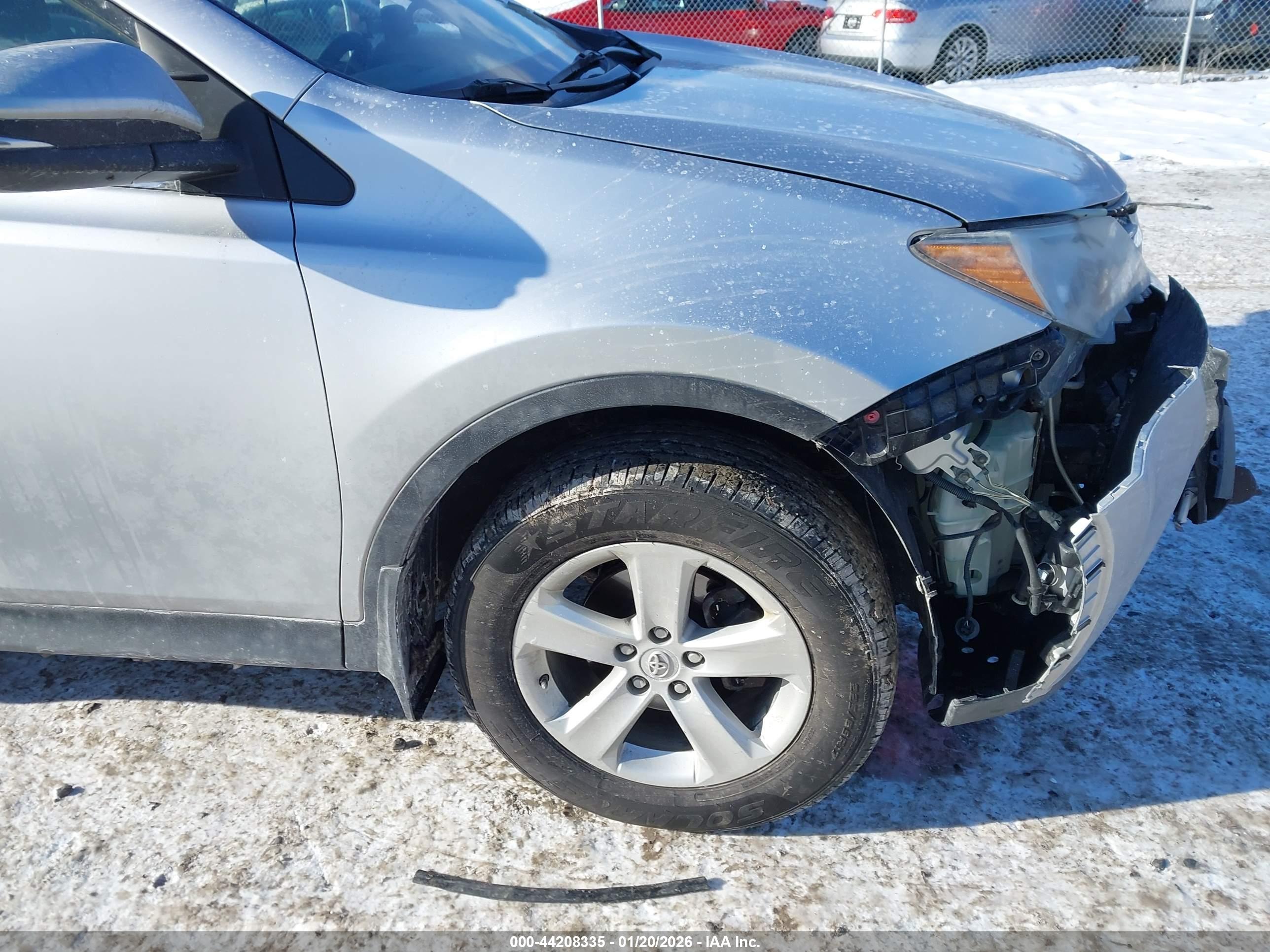TOYOTA RAV4 image 6