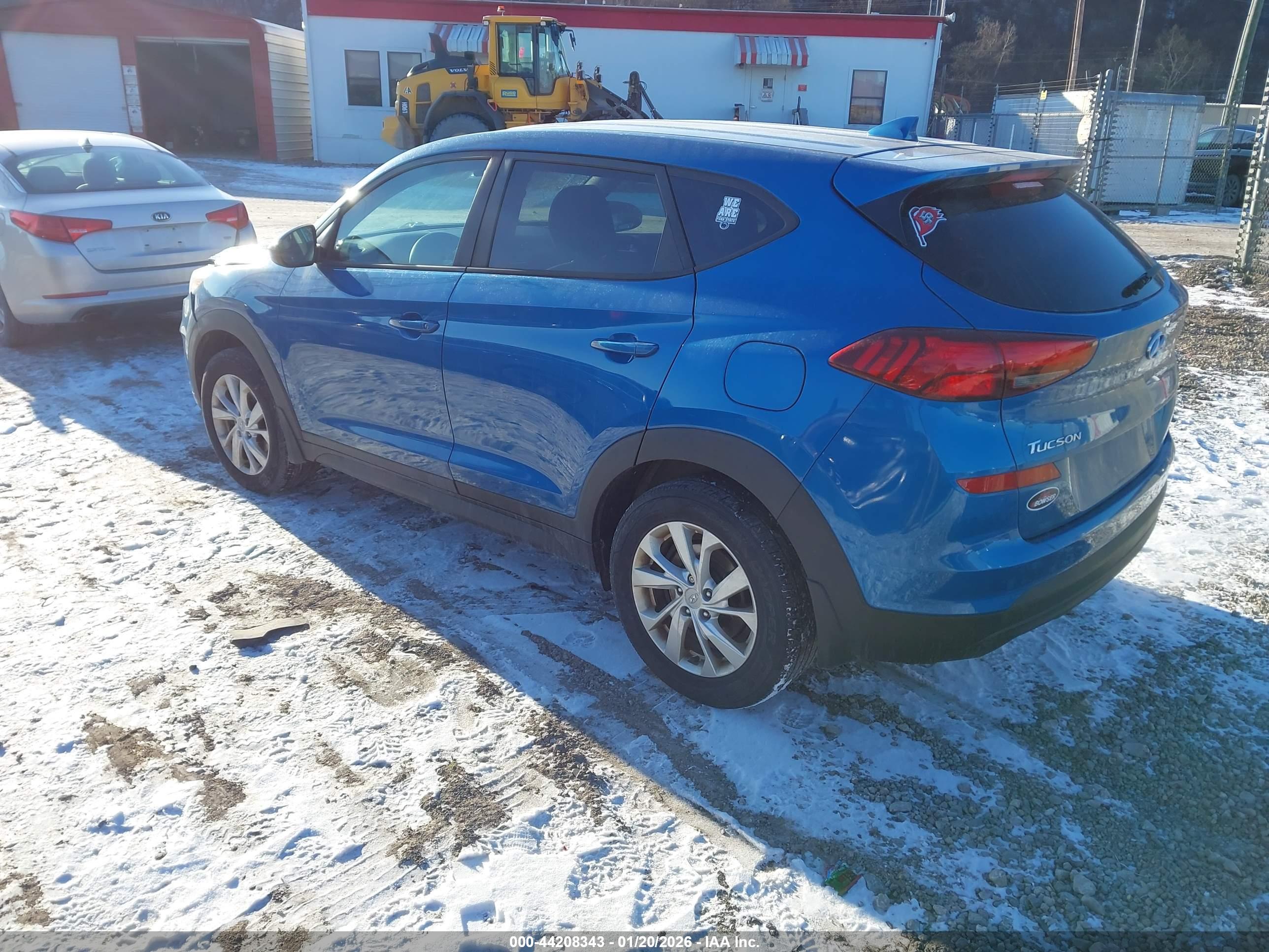 HYUNDAI TUCSON image 3