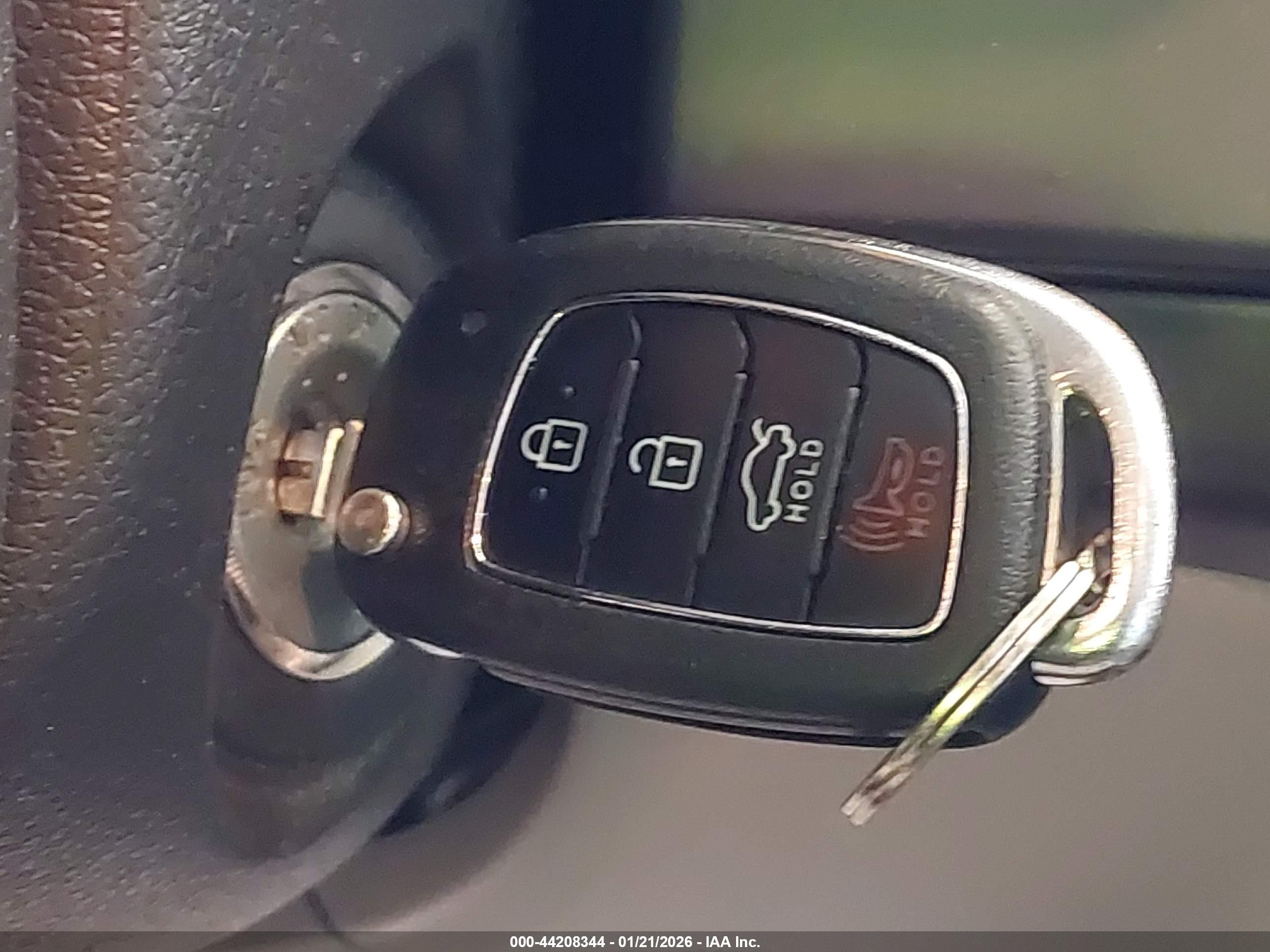 HYUNDAI SONATA image 11