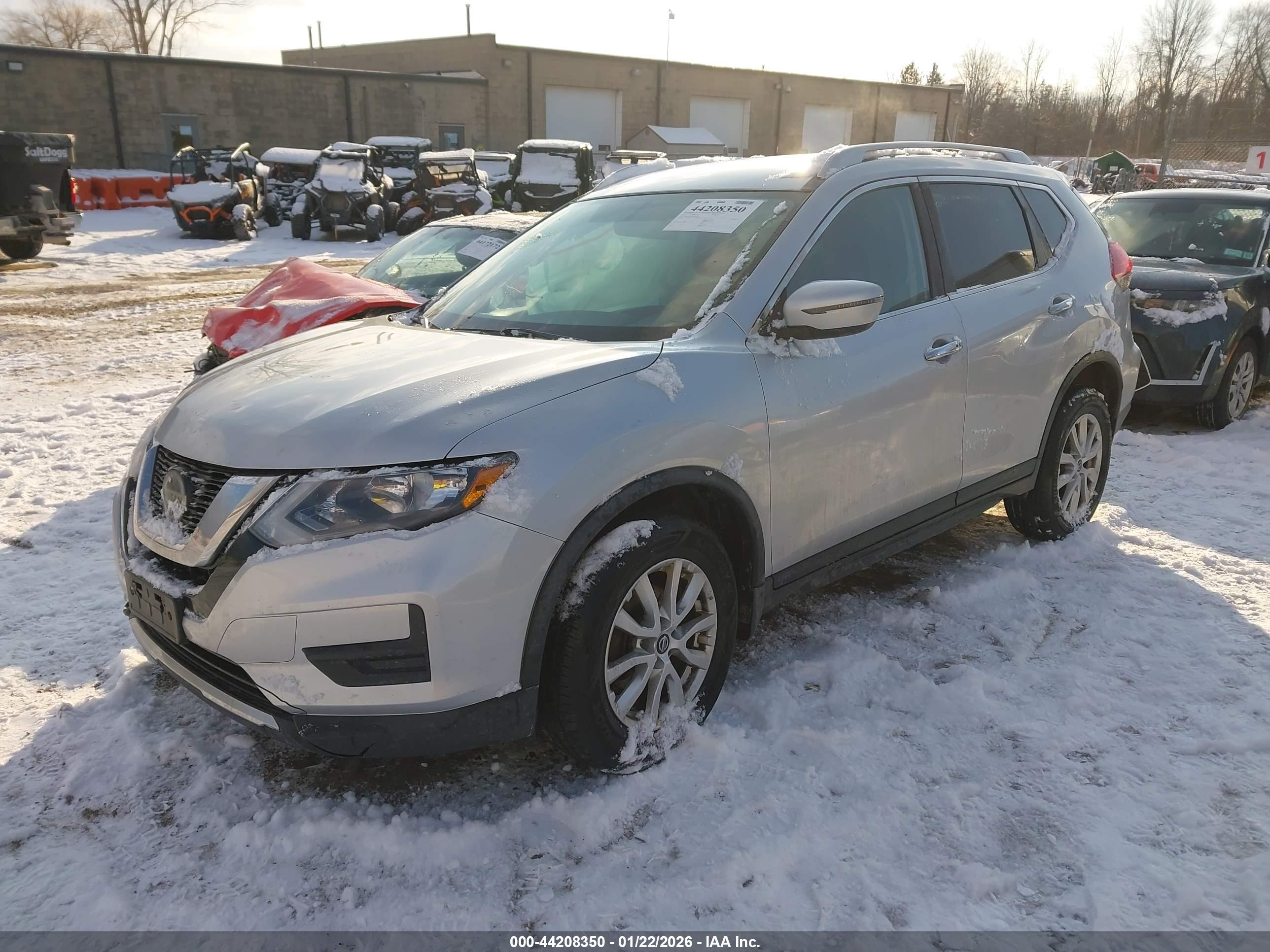 NISSAN ROGUE image 2