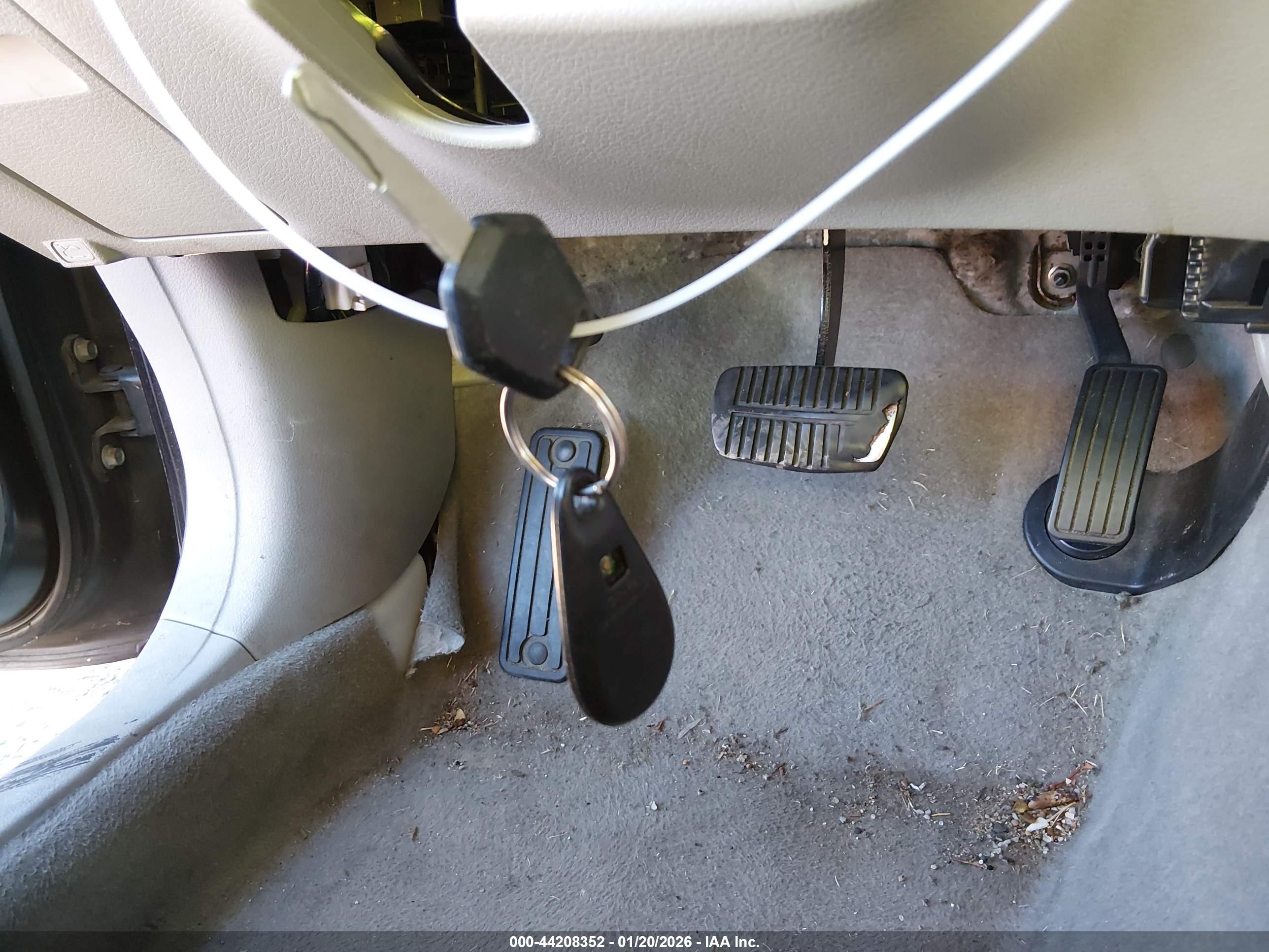 SUBARU FORESTER image 11