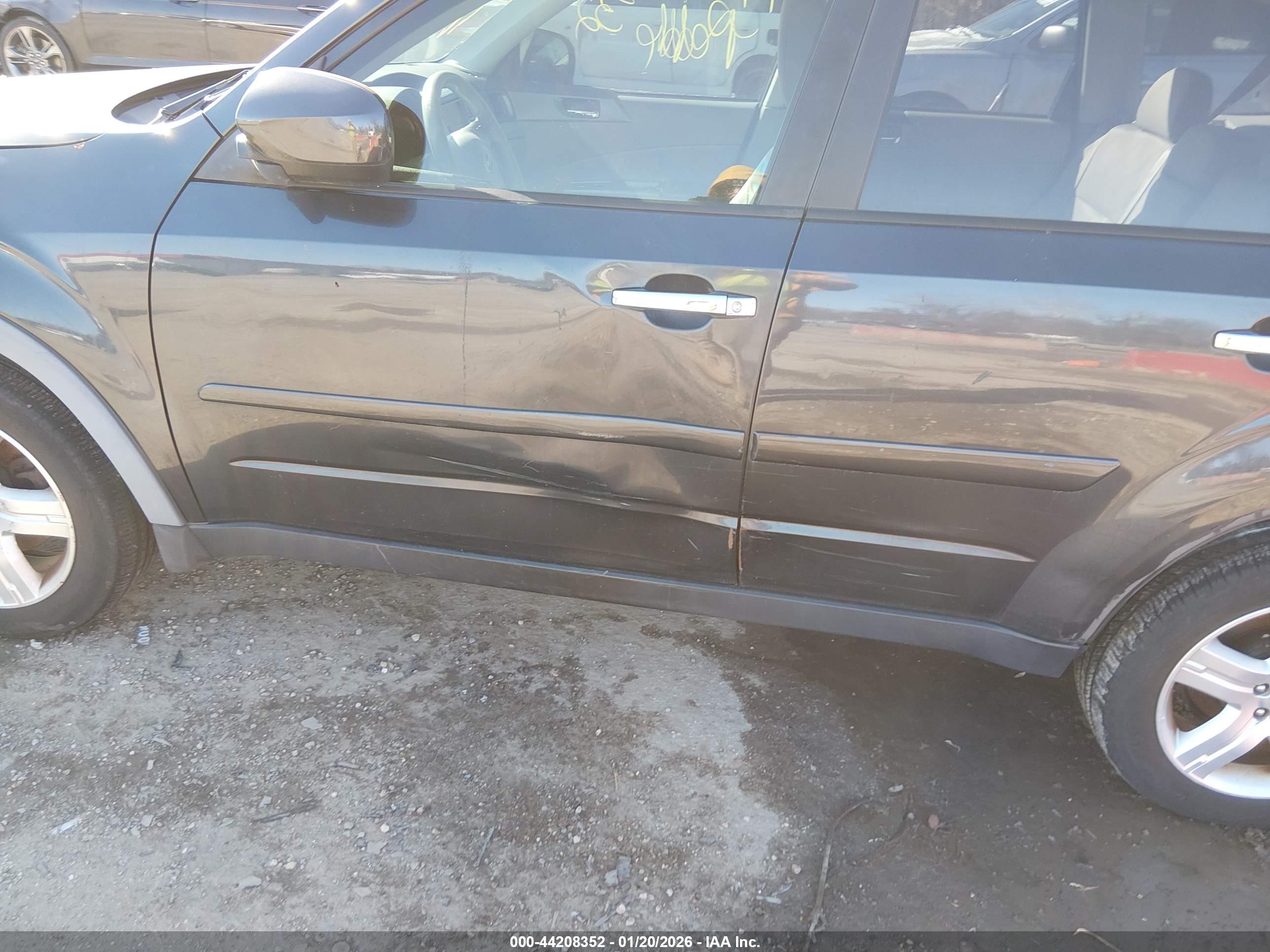 SUBARU FORESTER image 6