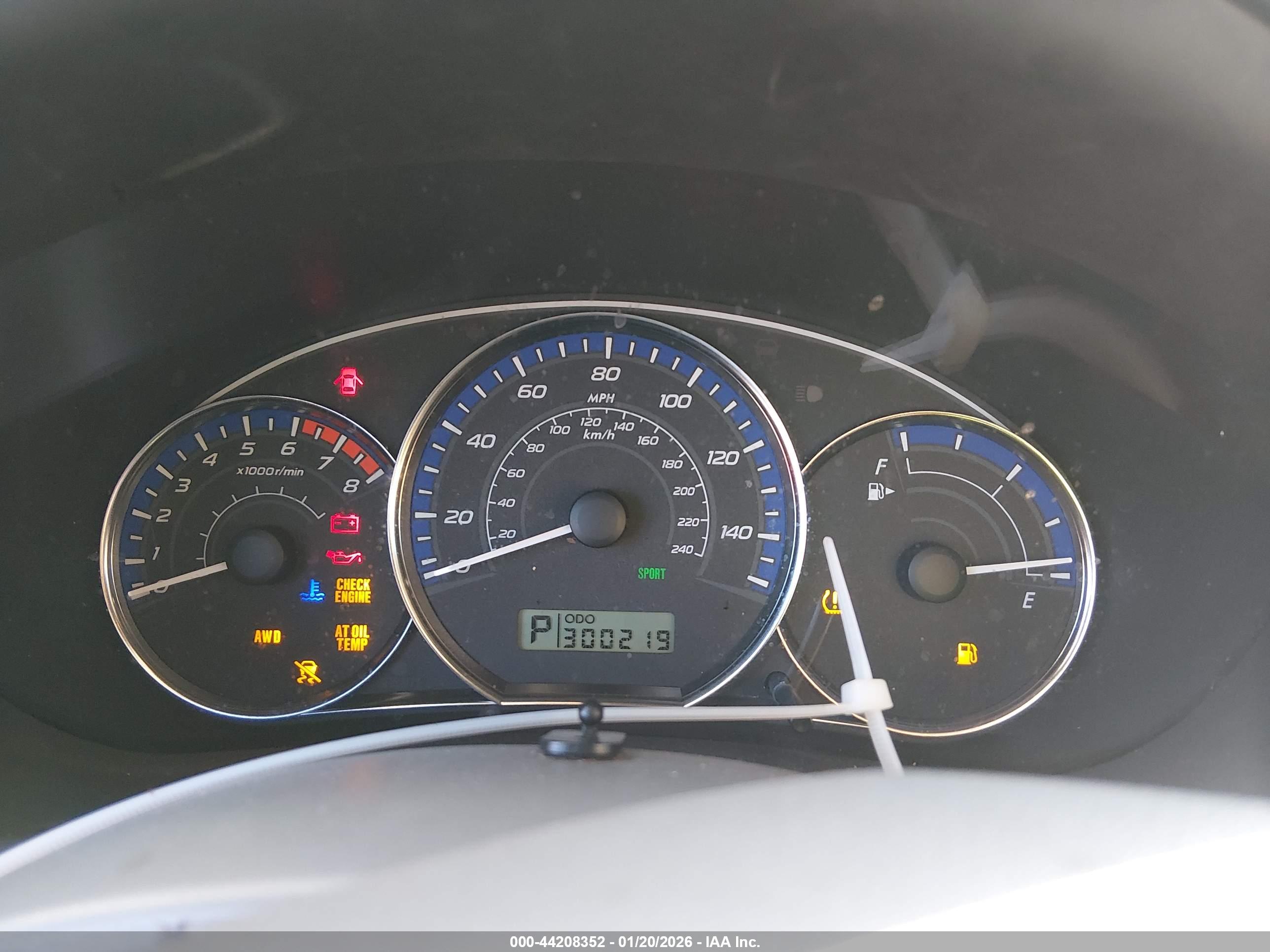 SUBARU FORESTER image 7