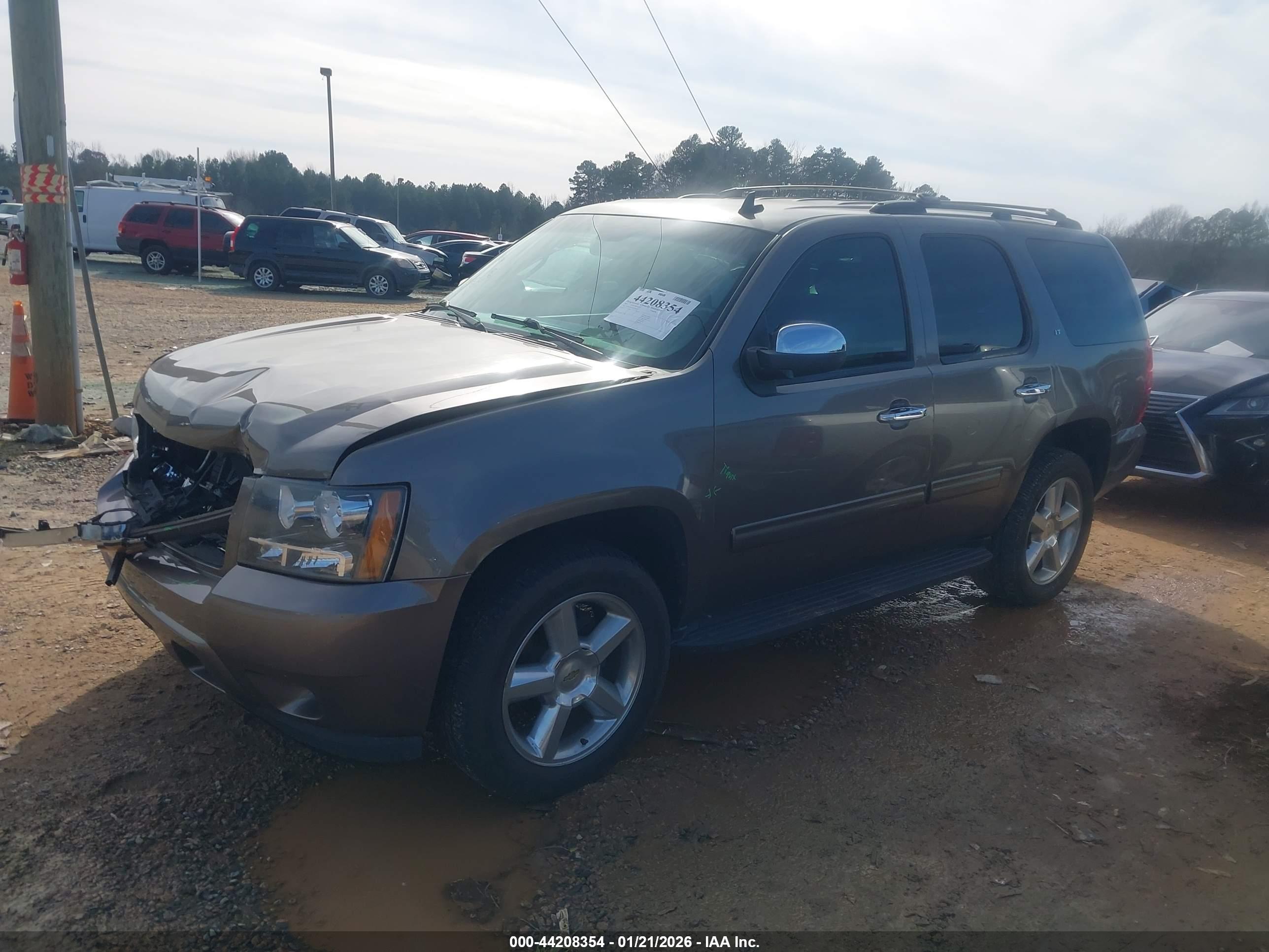 CHEVROLET TAHOE image 2