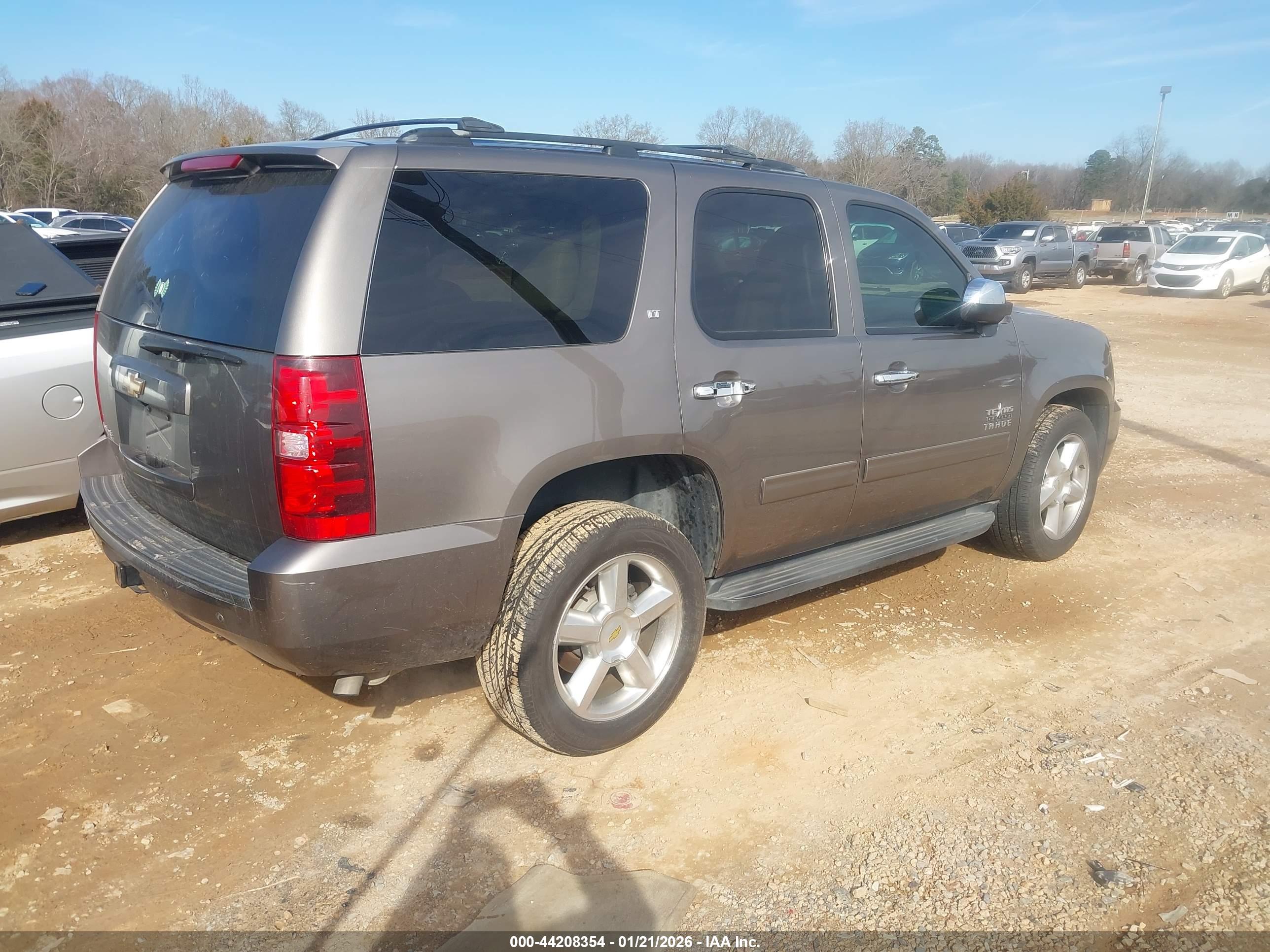CHEVROLET TAHOE image 4