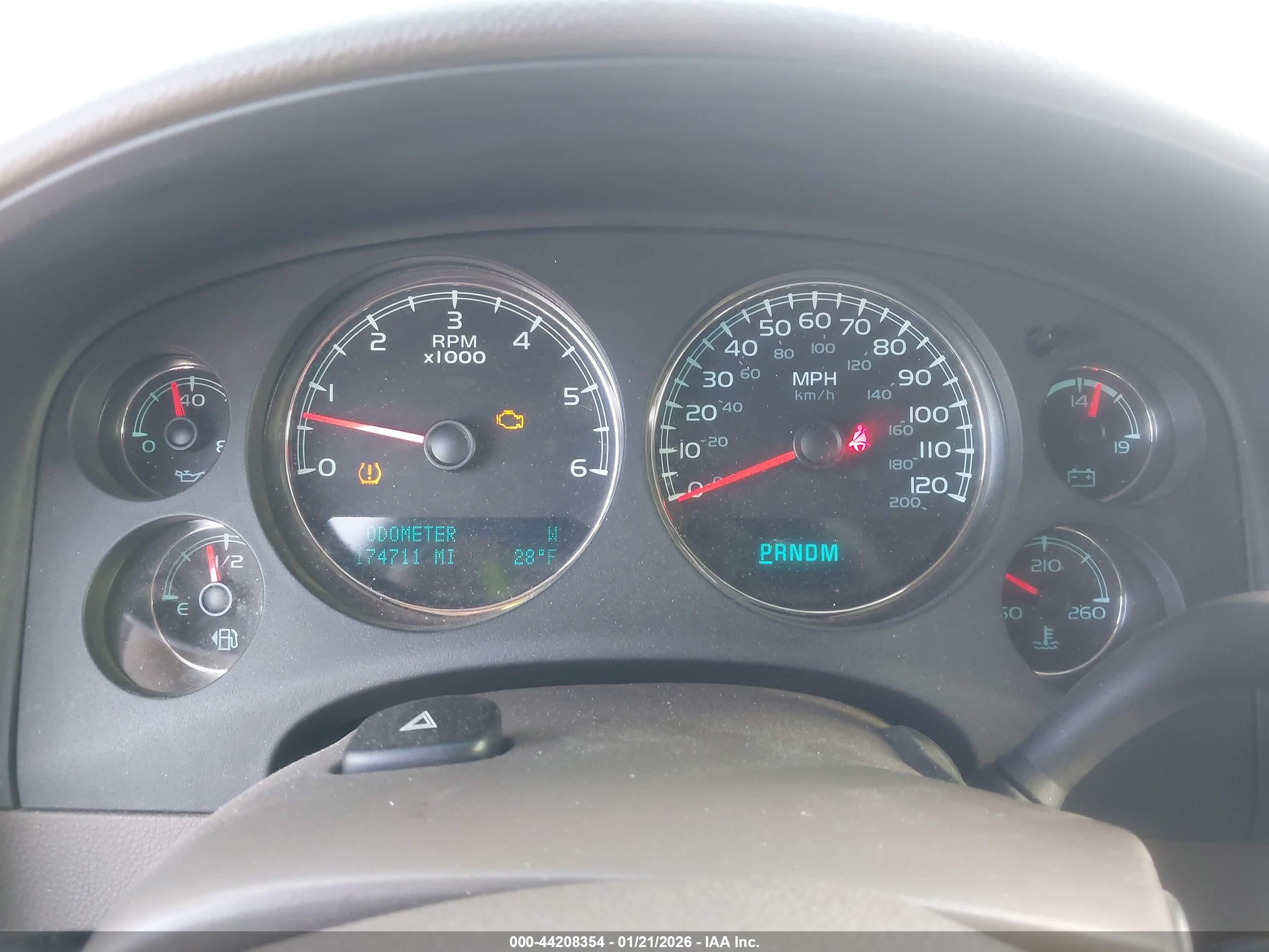 CHEVROLET TAHOE image 7