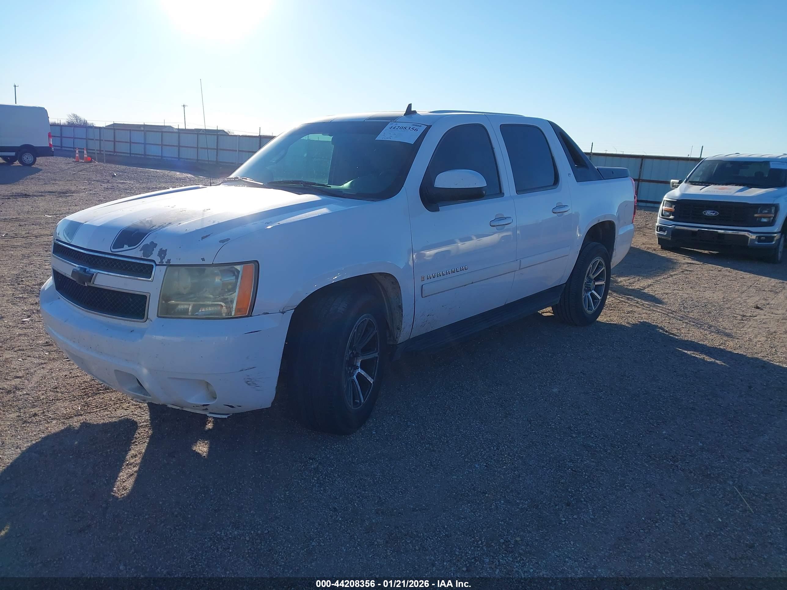 CHEVROLET AVALANCHE image 2