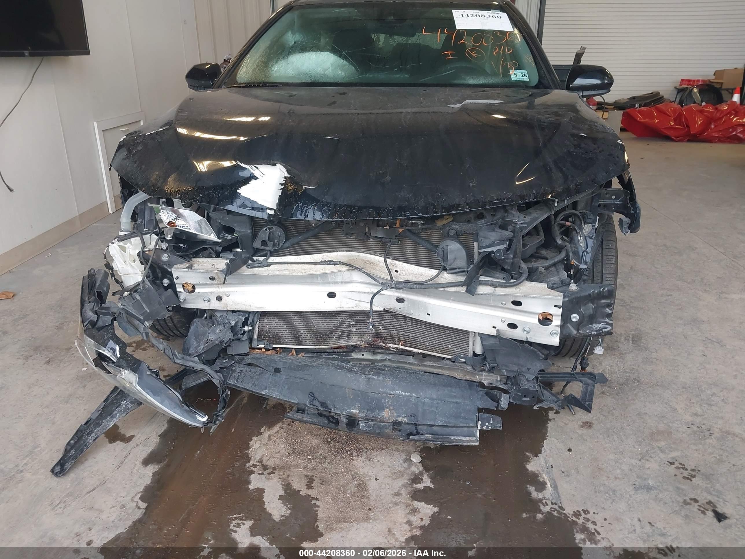 TOYOTA CAMRY image 6