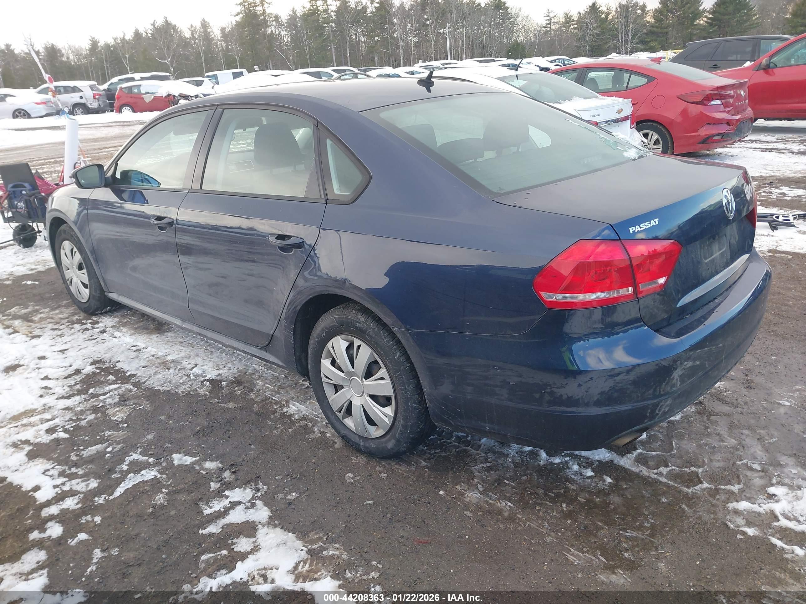 VOLKSWAGEN PASSAT image 3