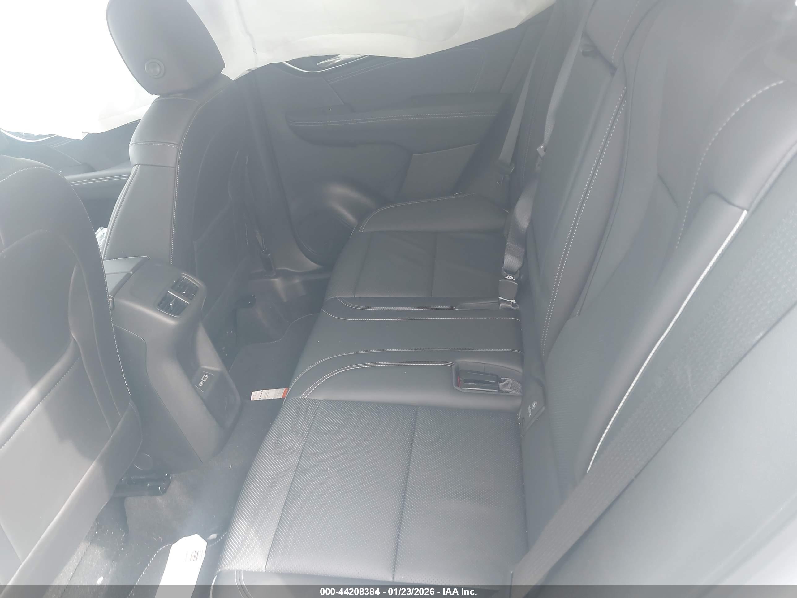 BUICK ENVISION image 8