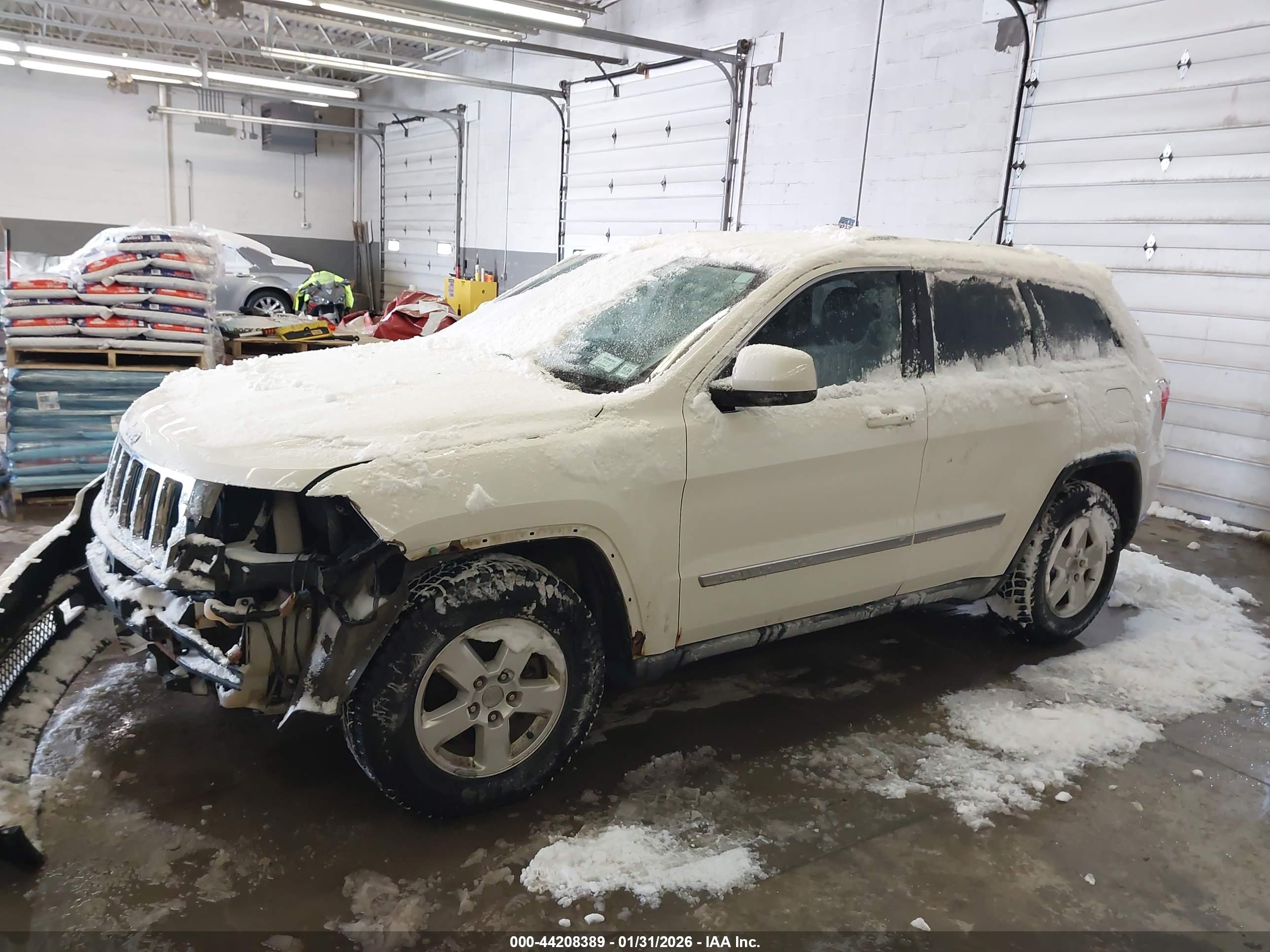 JEEP GRAND image 2