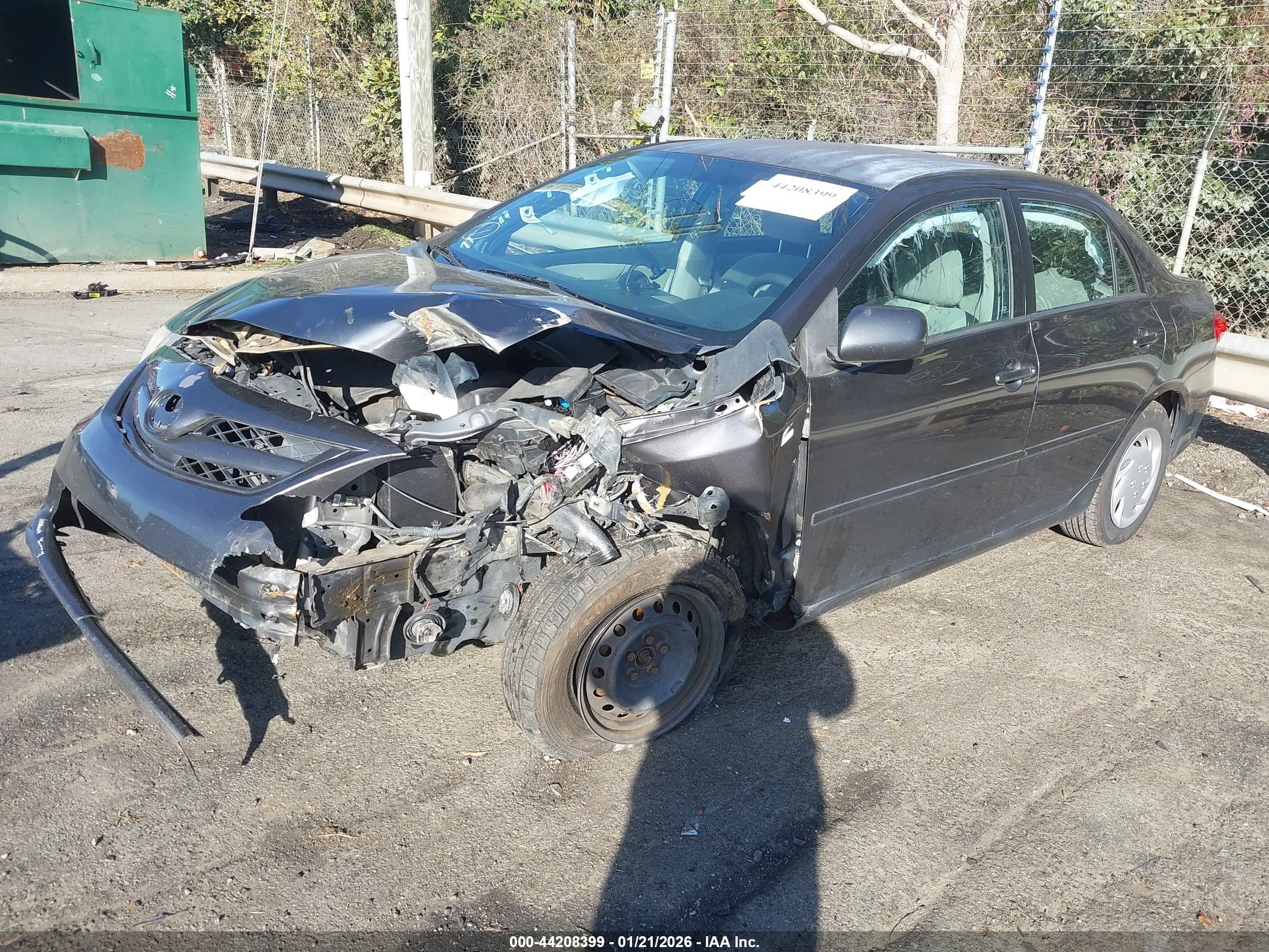 TOYOTA COROLLA image 2