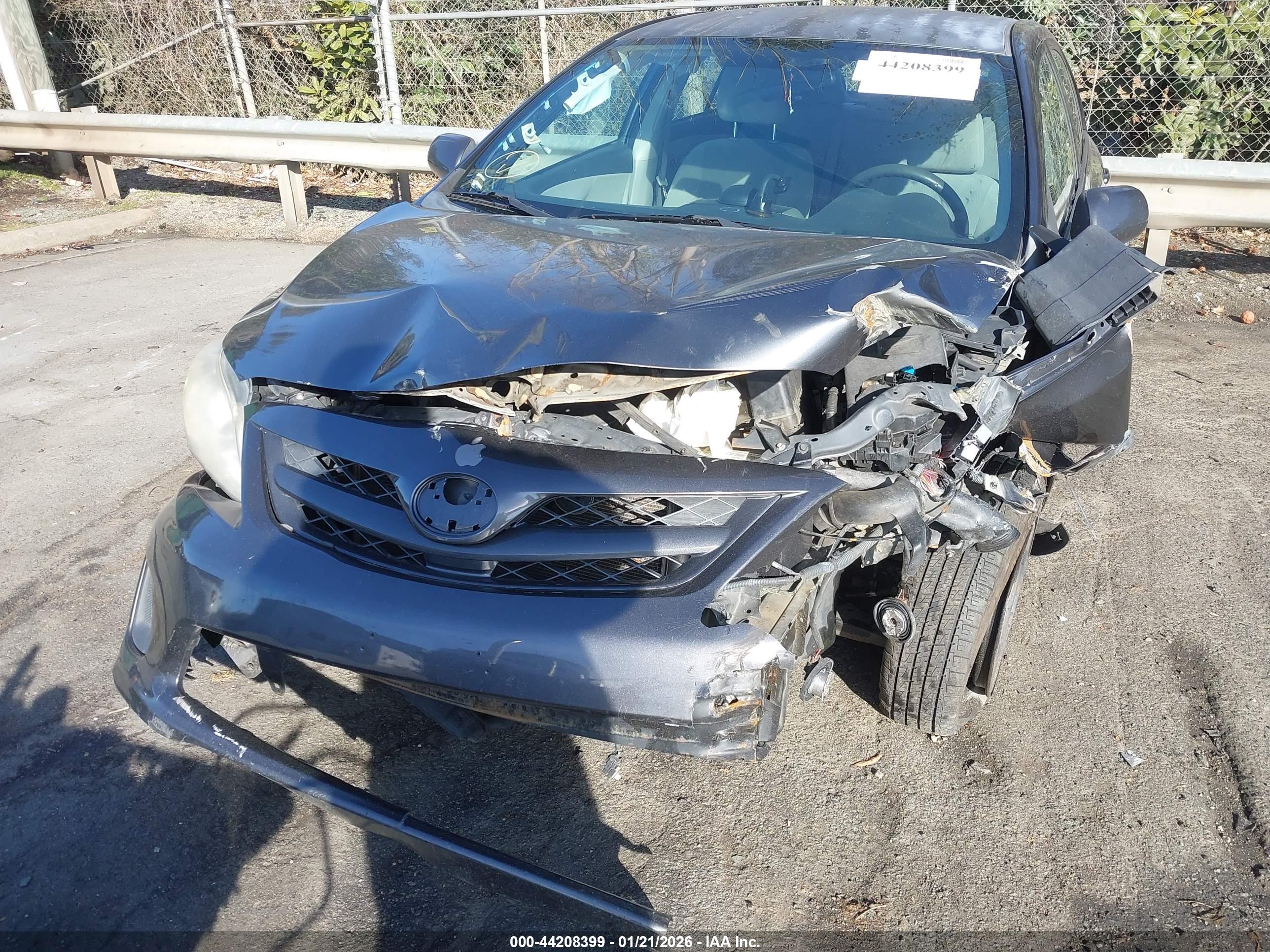 TOYOTA COROLLA image 6