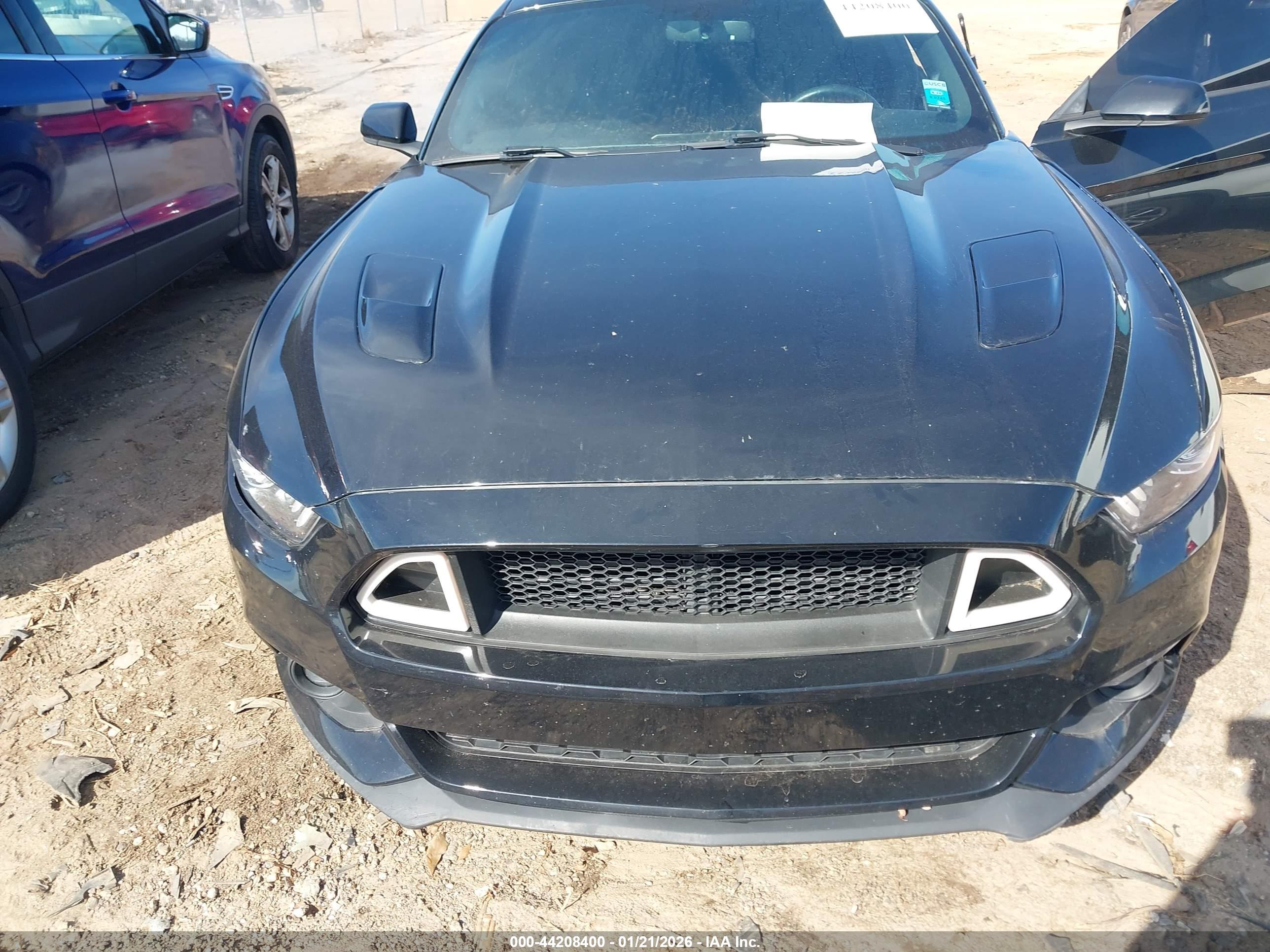 FORD MUSTANG image 6