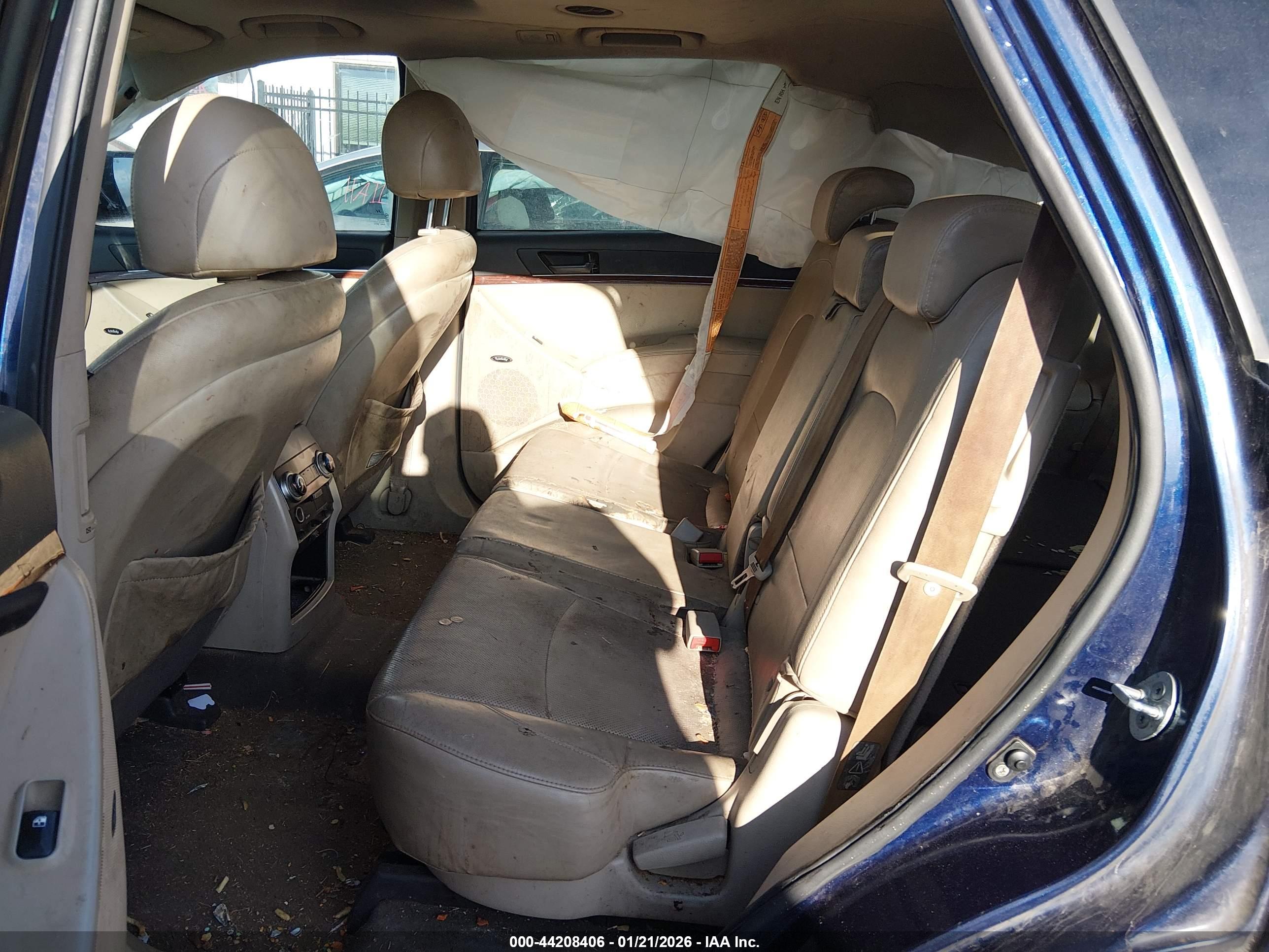 HYUNDAI VERACRUZ image 8