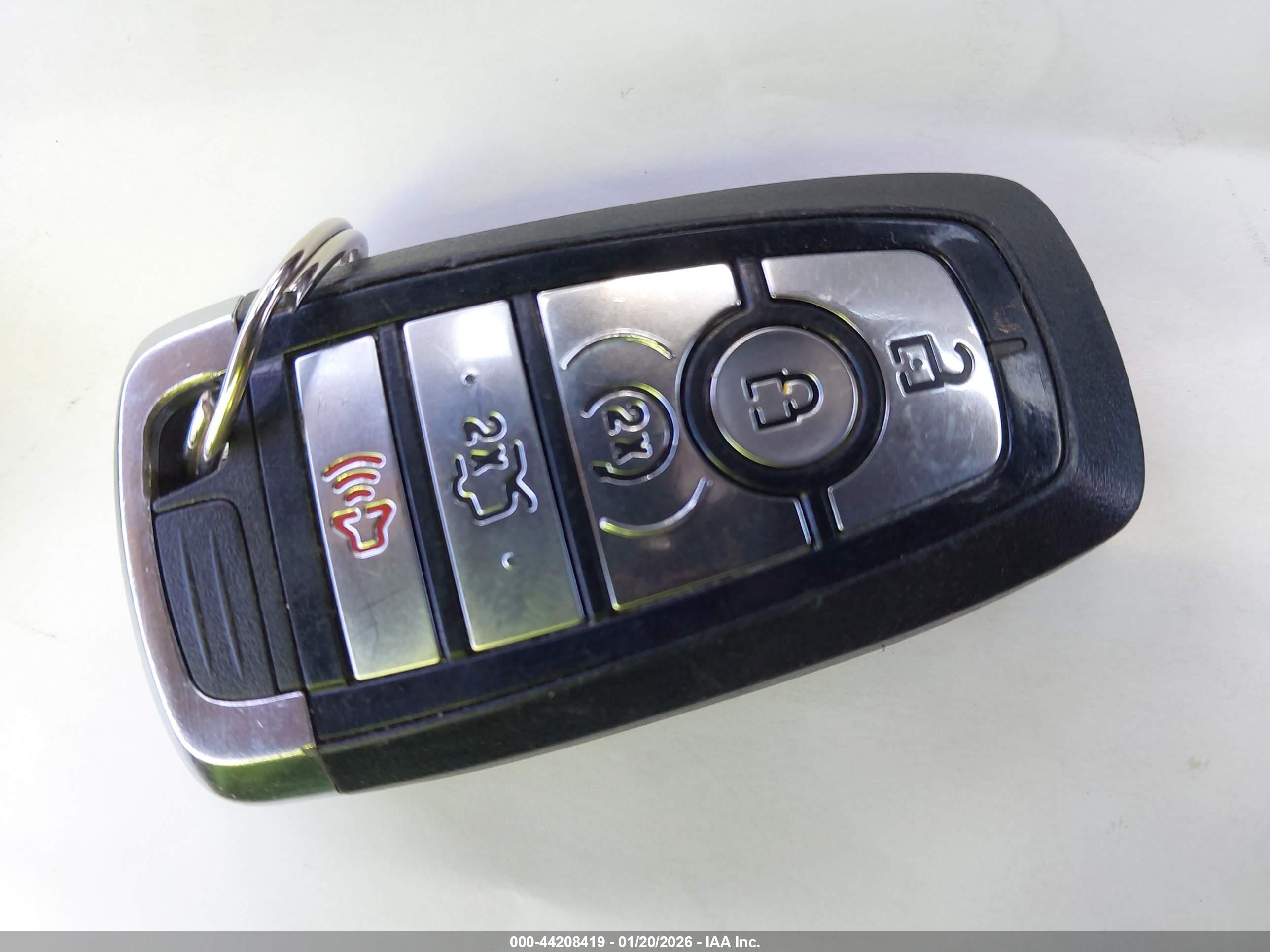 FORD MUSTANG image 11