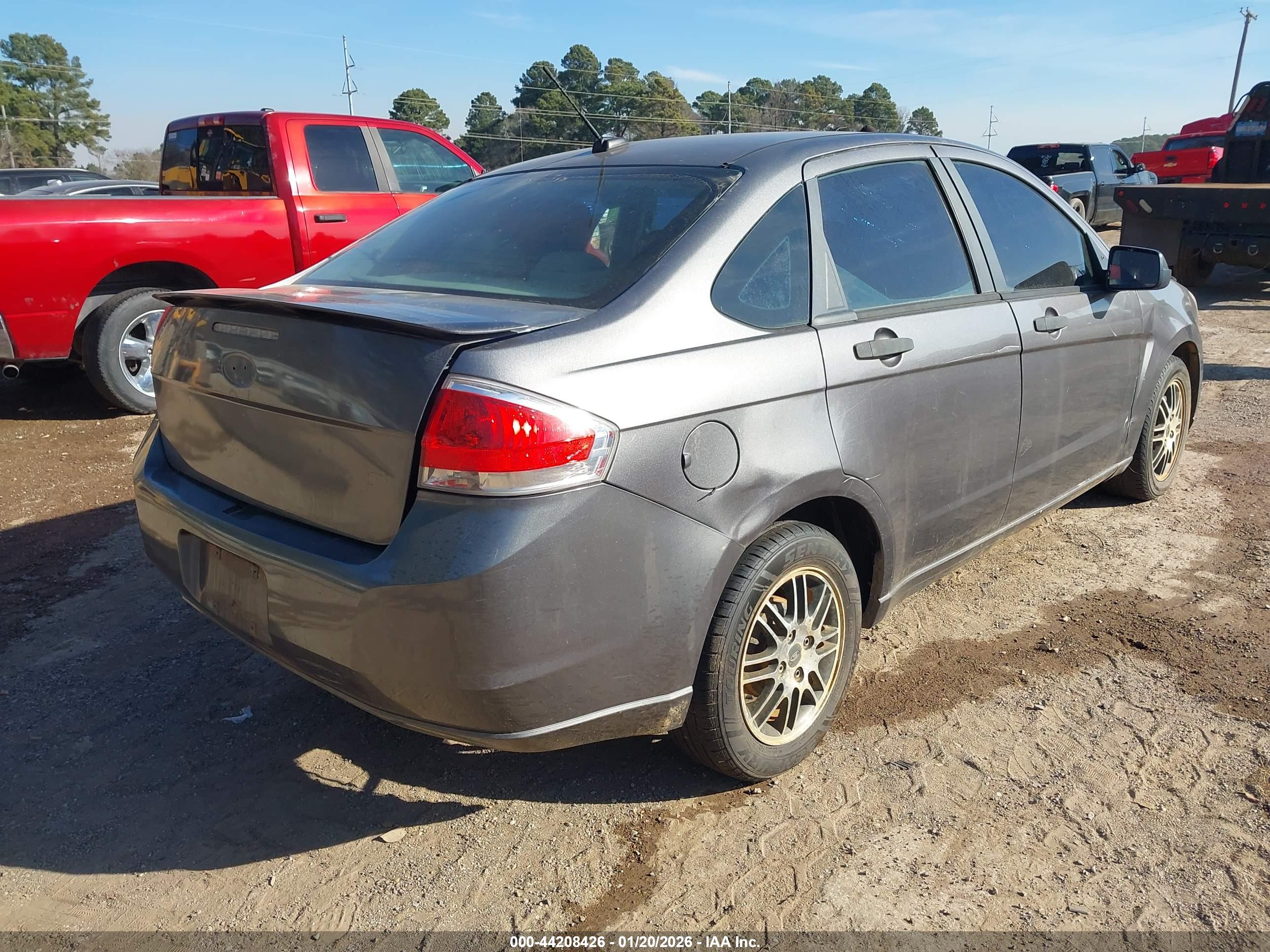 FORD FOCUS image 4