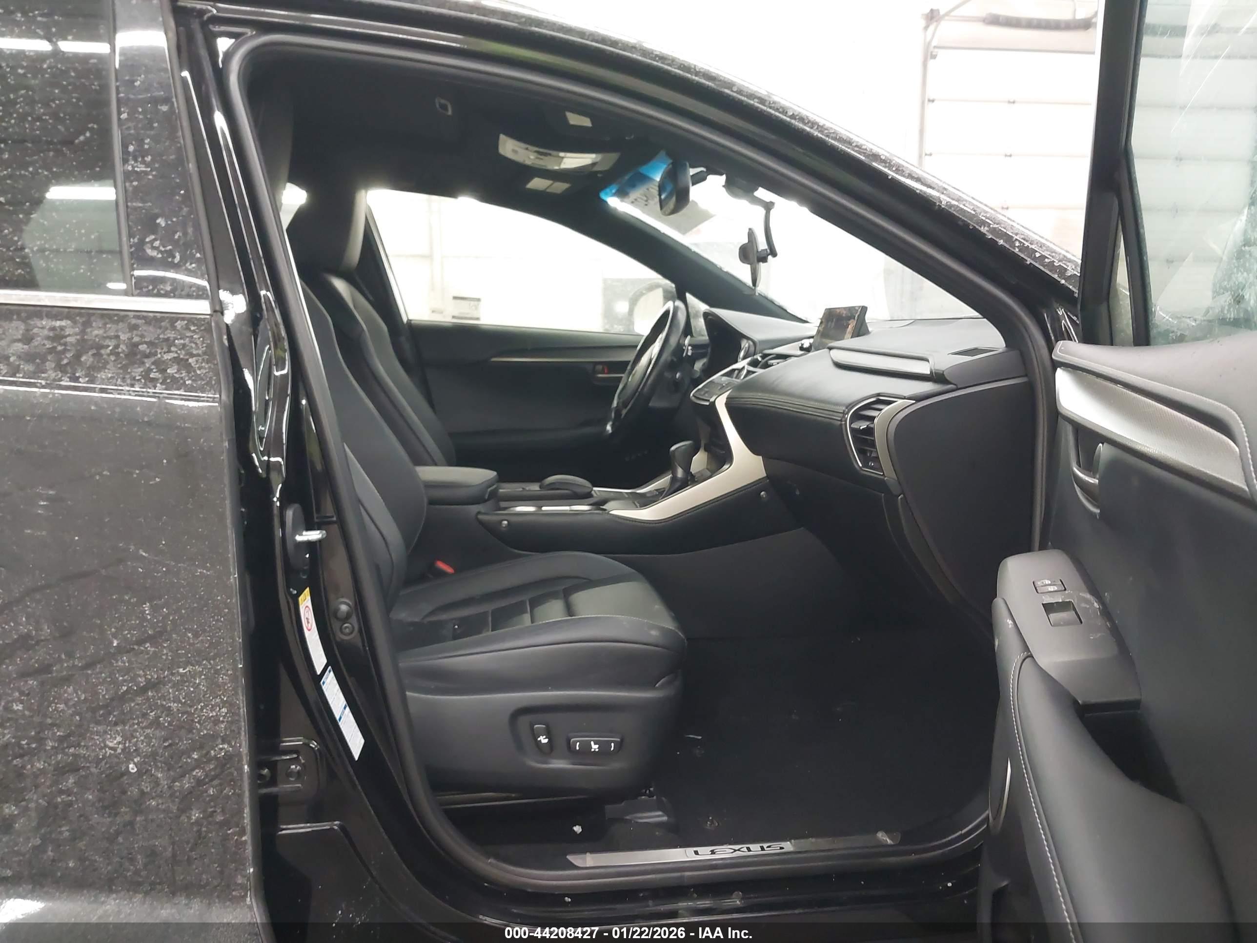 LEXUS NX image 5