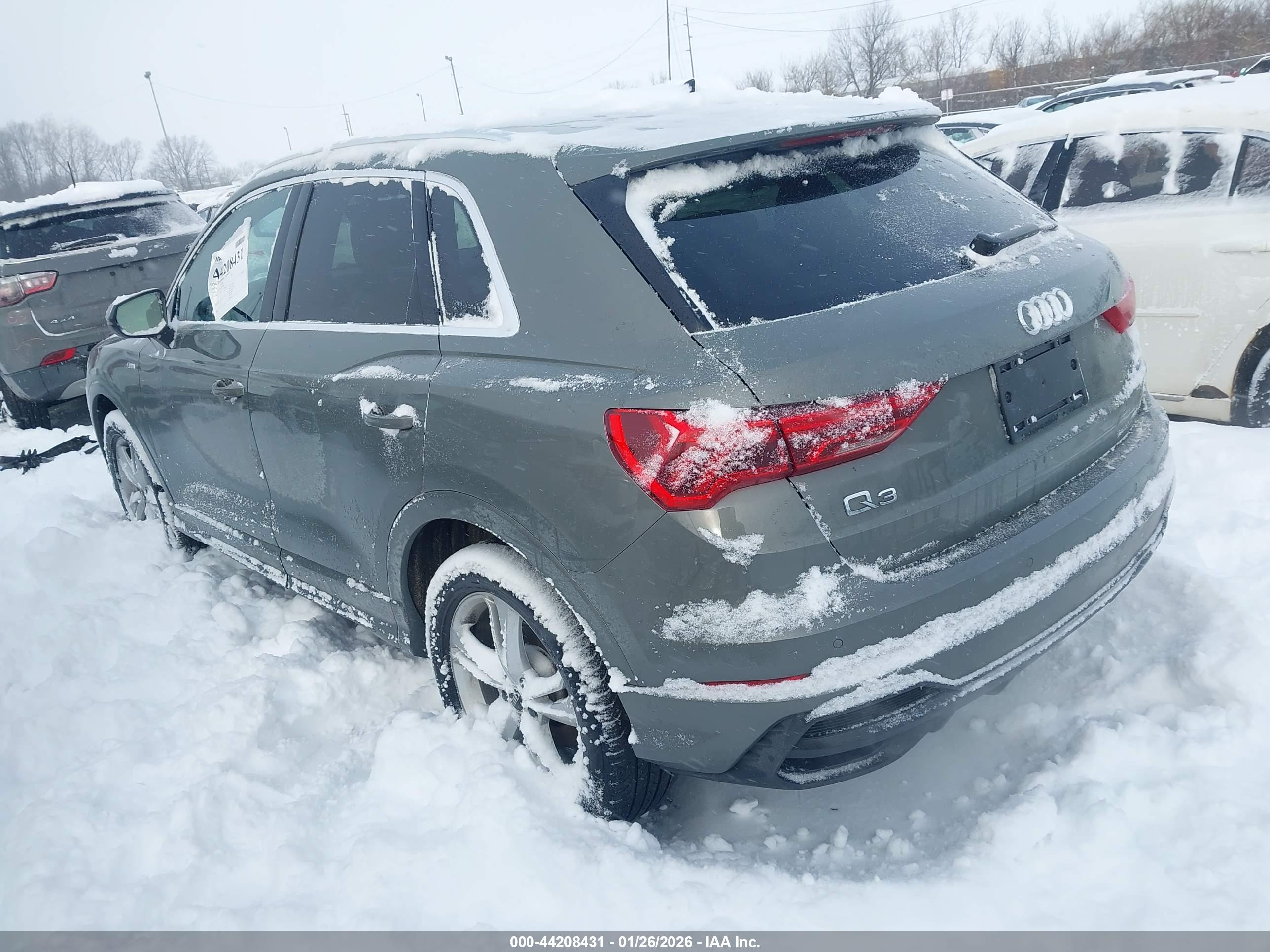AUDI Q3 image 3