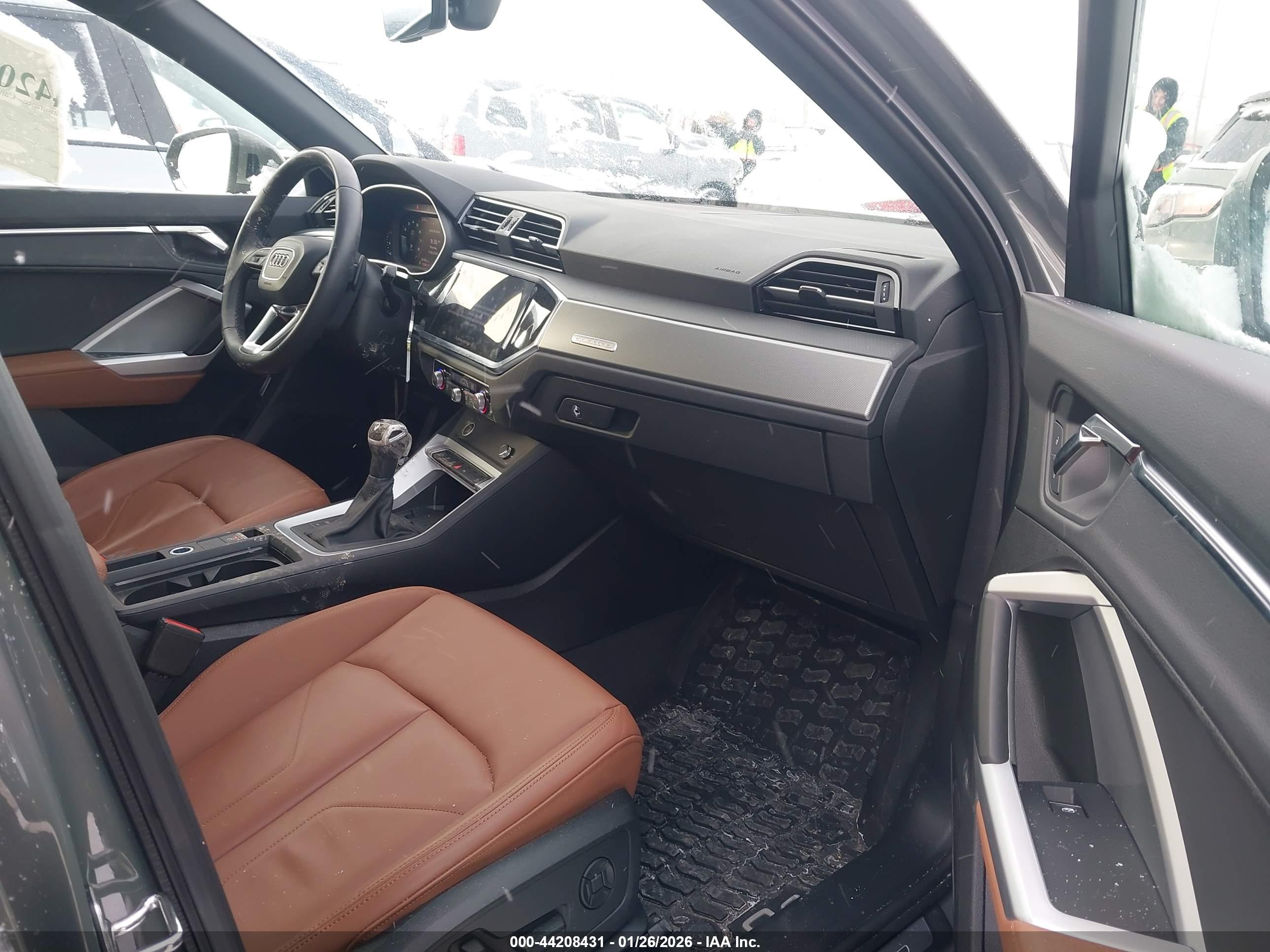 AUDI Q3 image 5