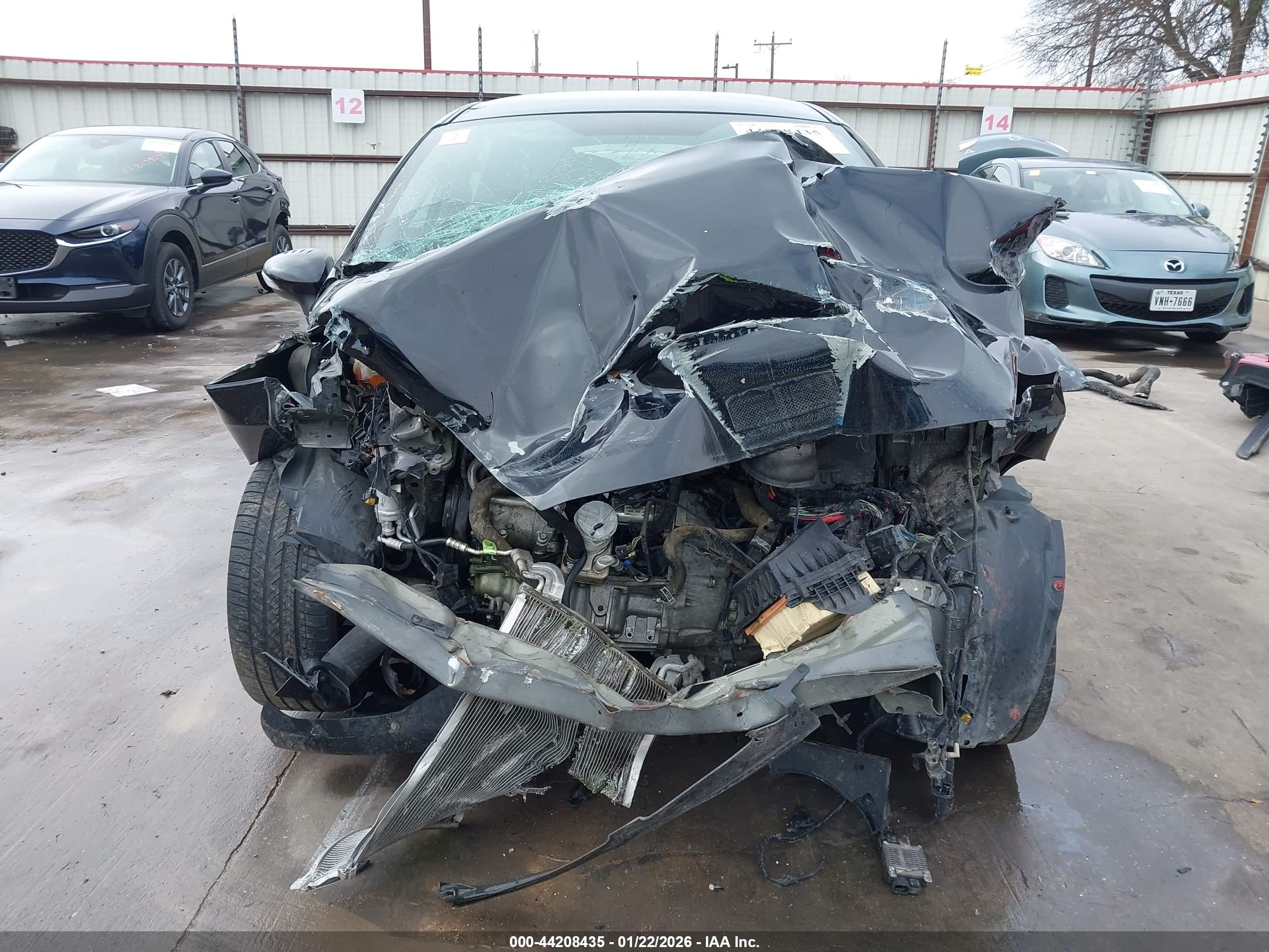 FORD FIESTA image 6
