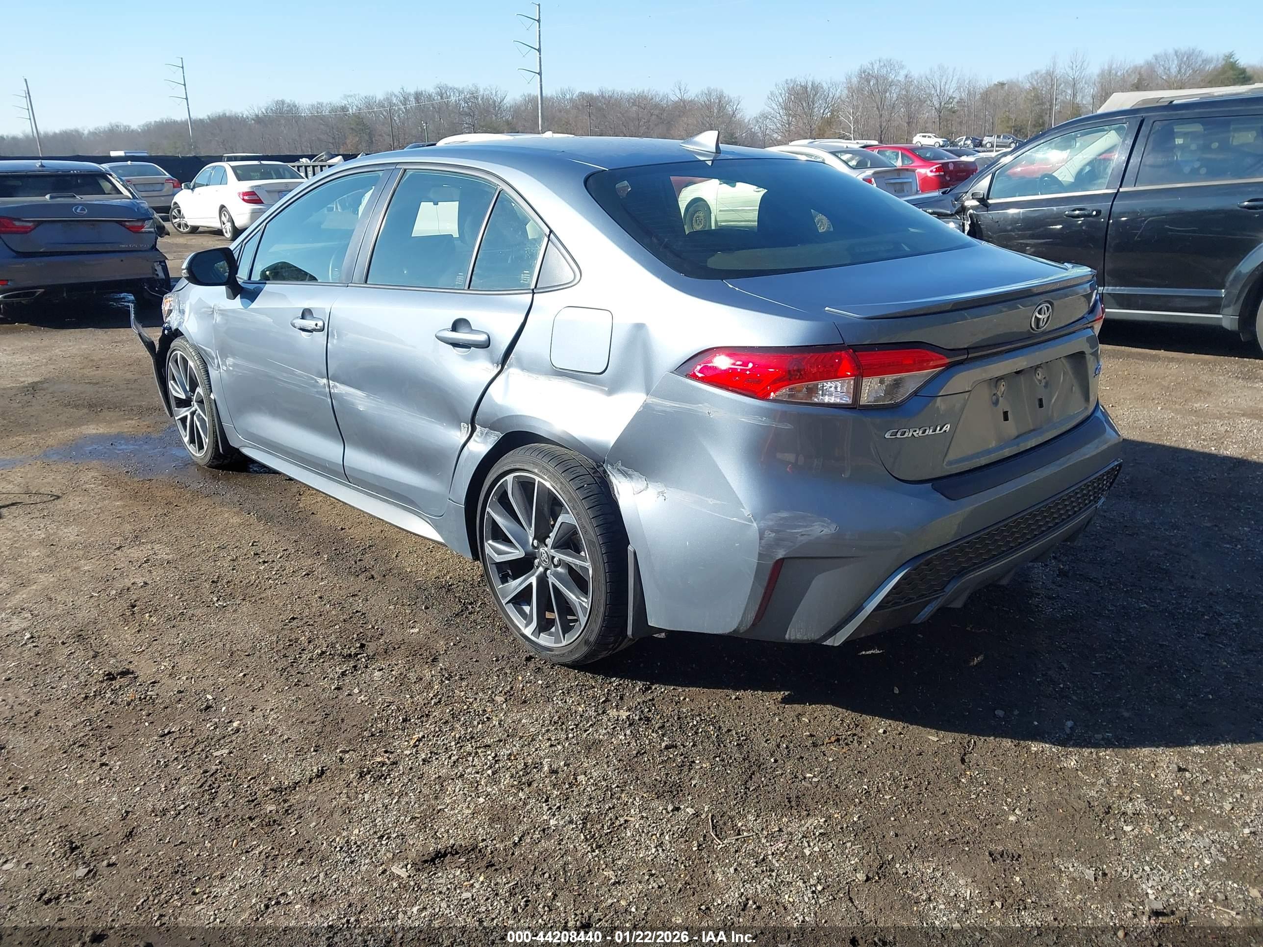 TOYOTA COROLLA image 3