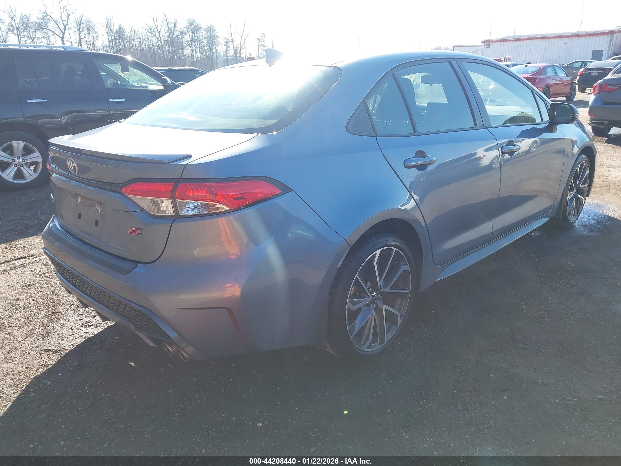 TOYOTA COROLLA image 4