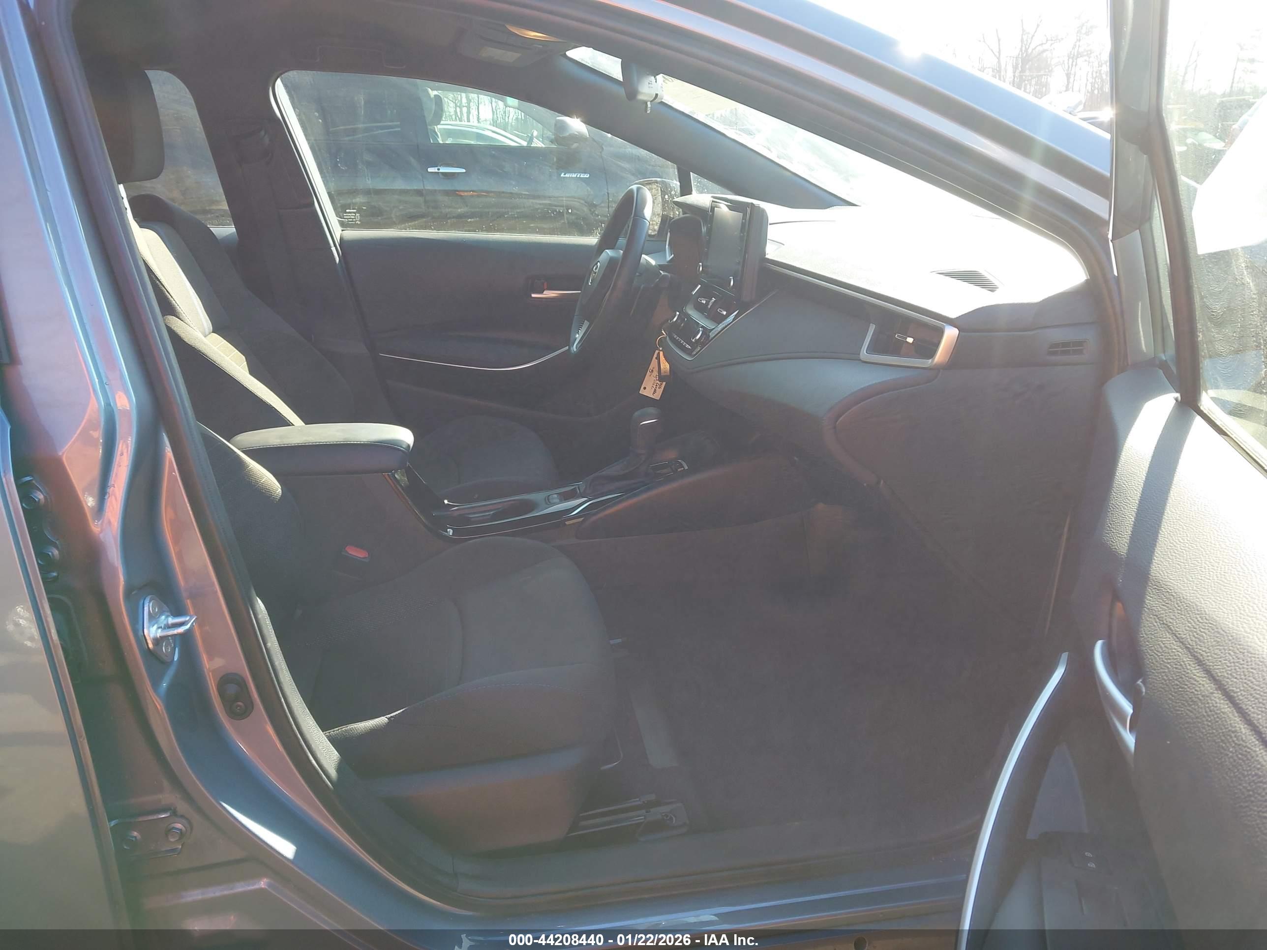 TOYOTA COROLLA image 5